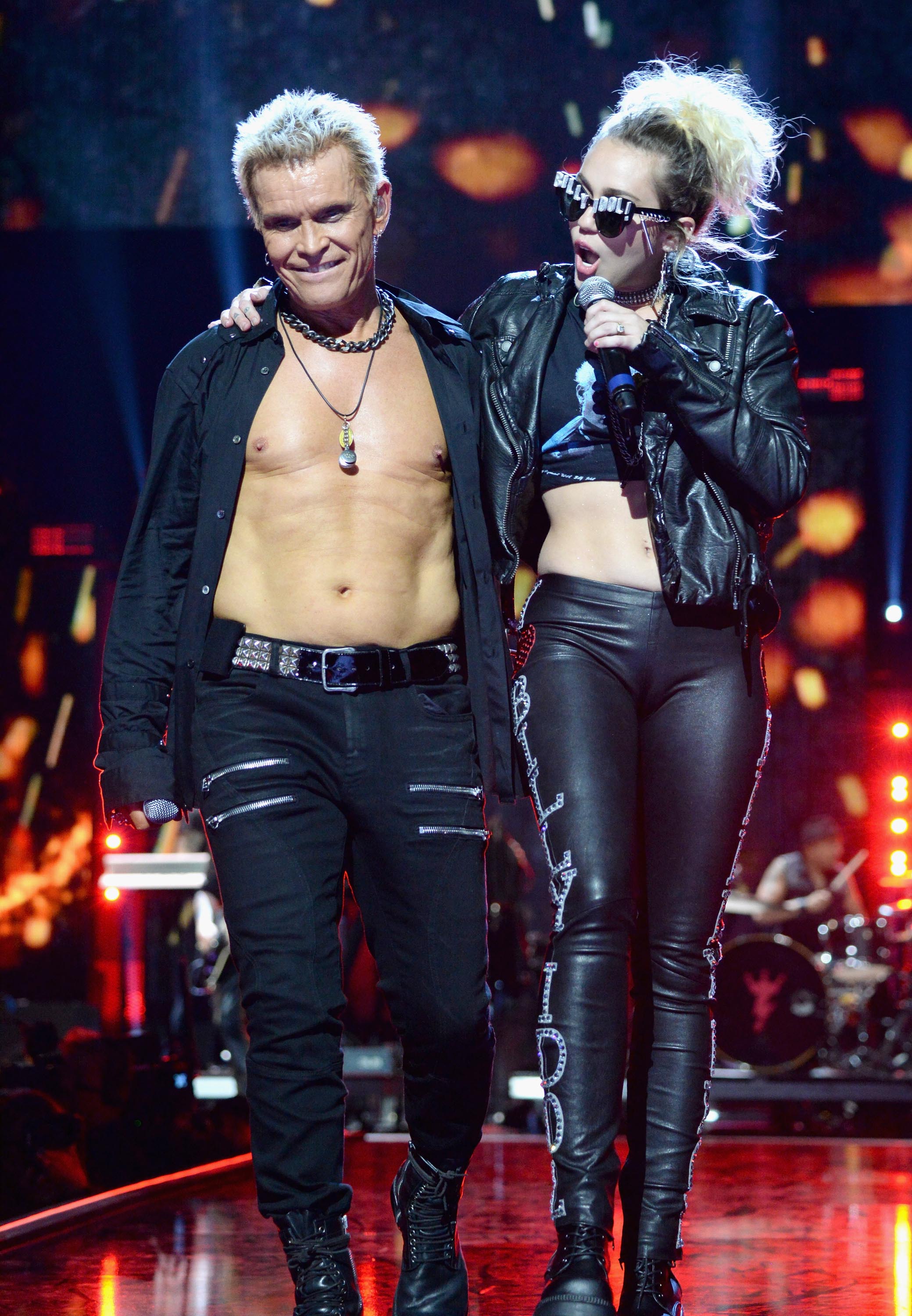 Miley Cyrus duet with Billy Idol at the 2016 iHeartRadio Music Festival