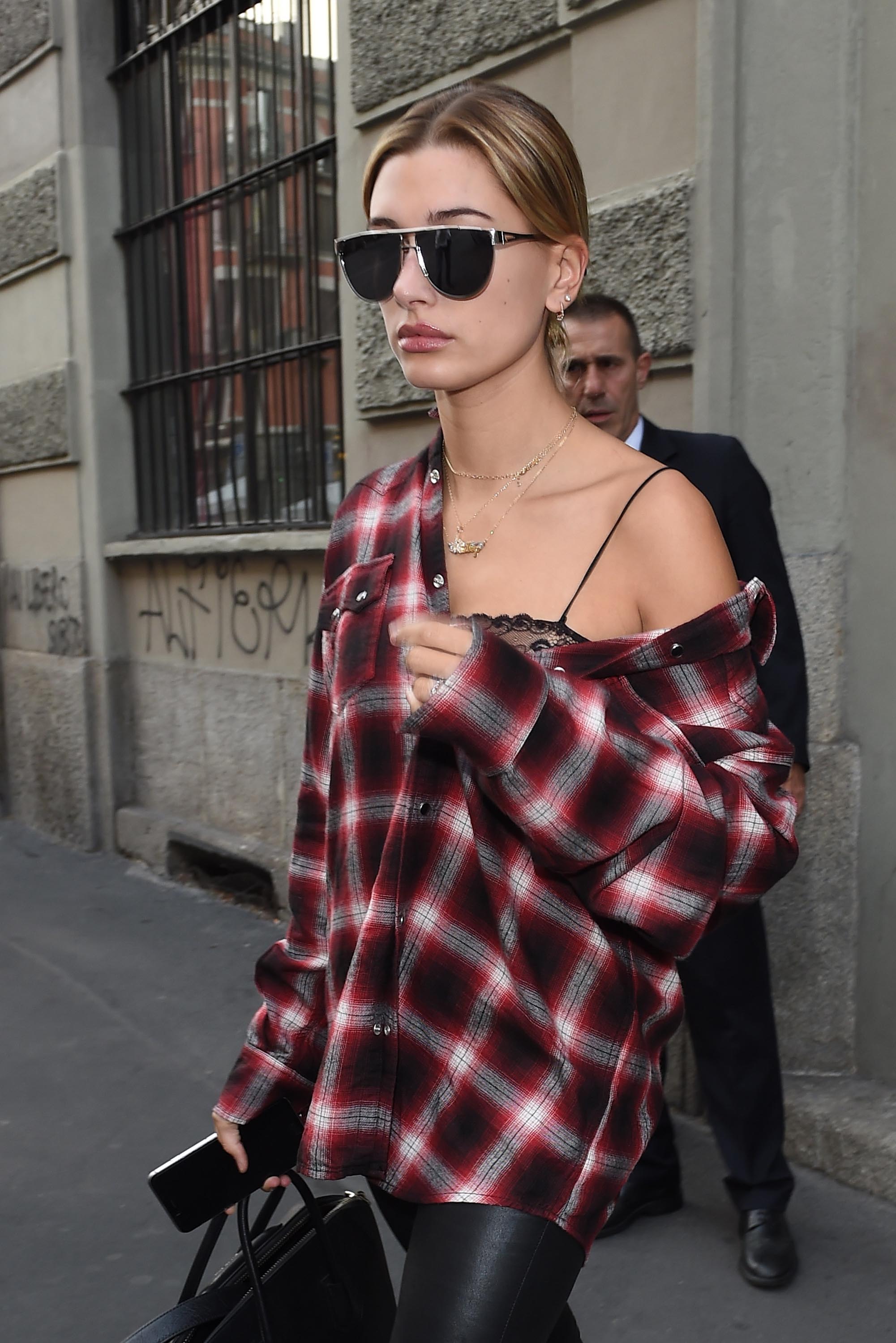 Hailey Baldwin shopping in Milan