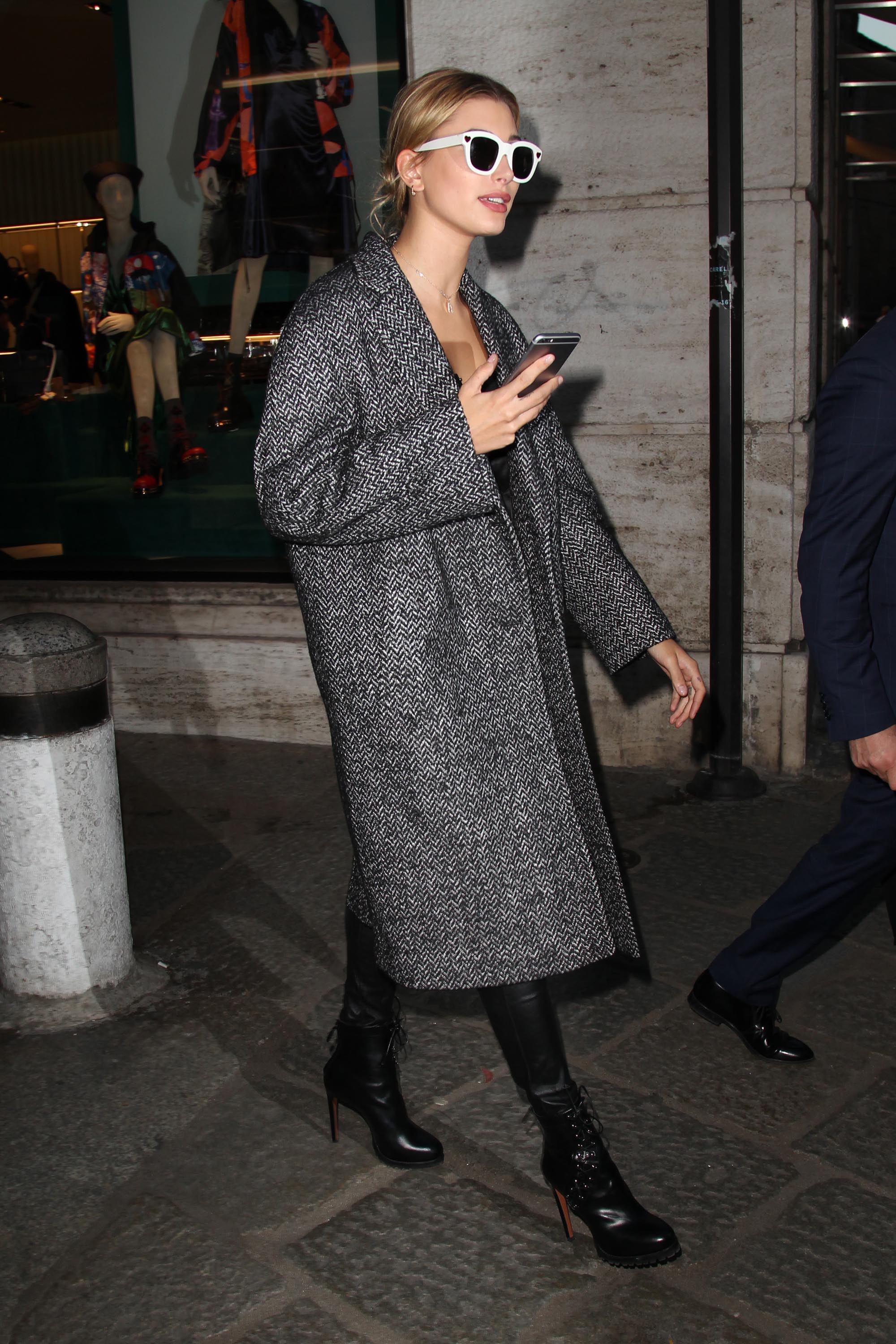 Hailey Baldwin out and about in Milan