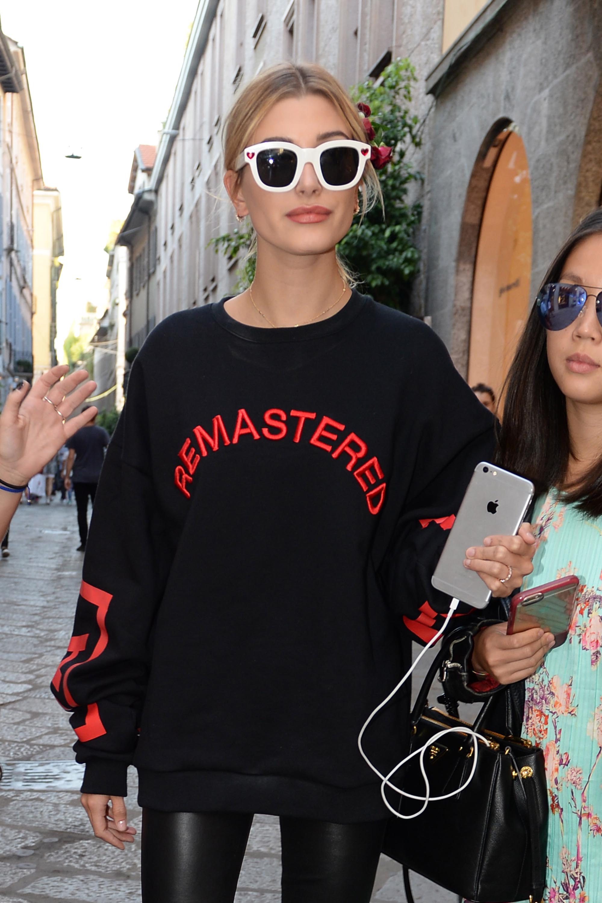 Hailey Baldwin arriving at a Fashion Show in Milan