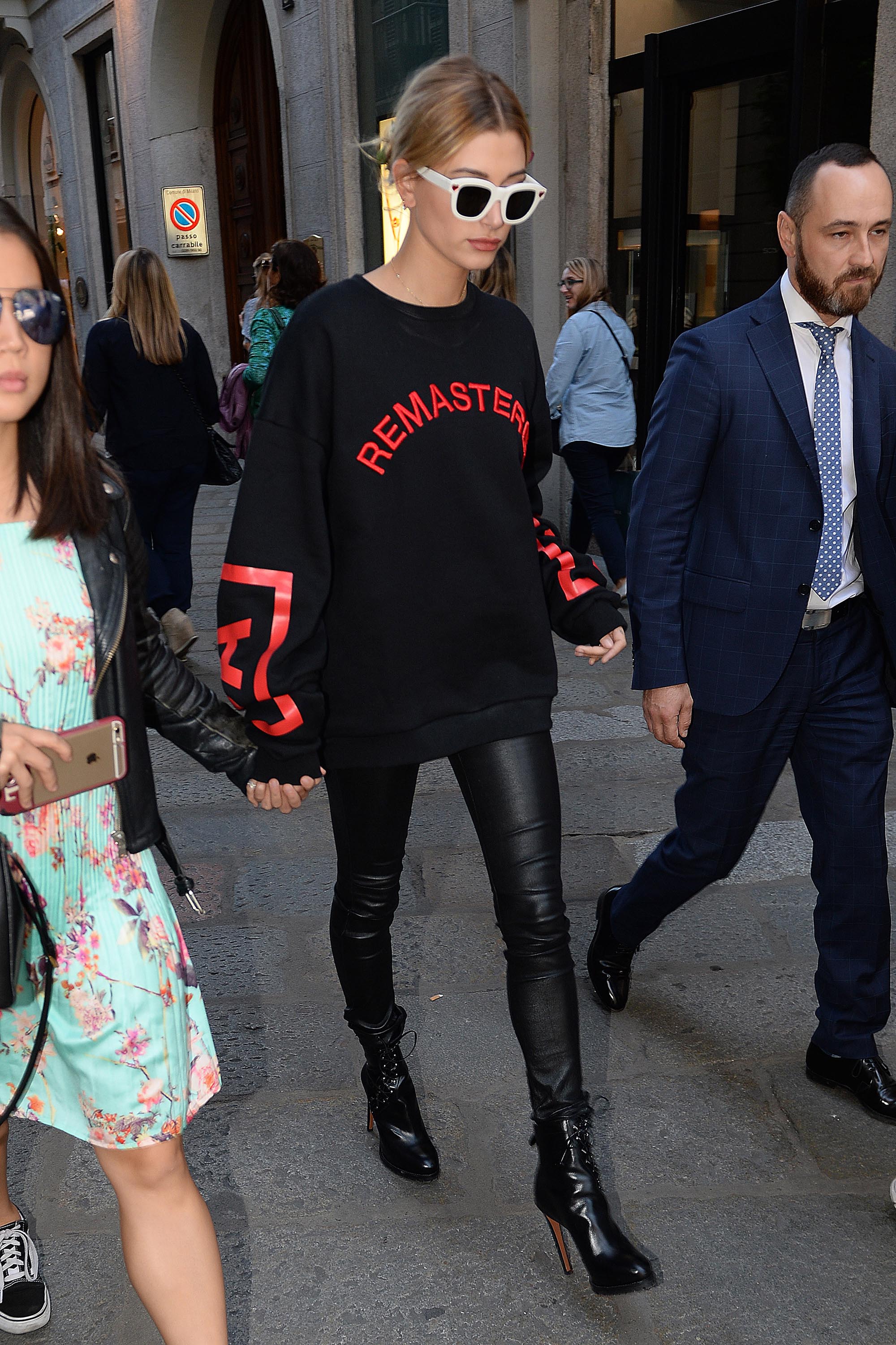 Hailey Baldwin arriving at a Fashion Show in Milan