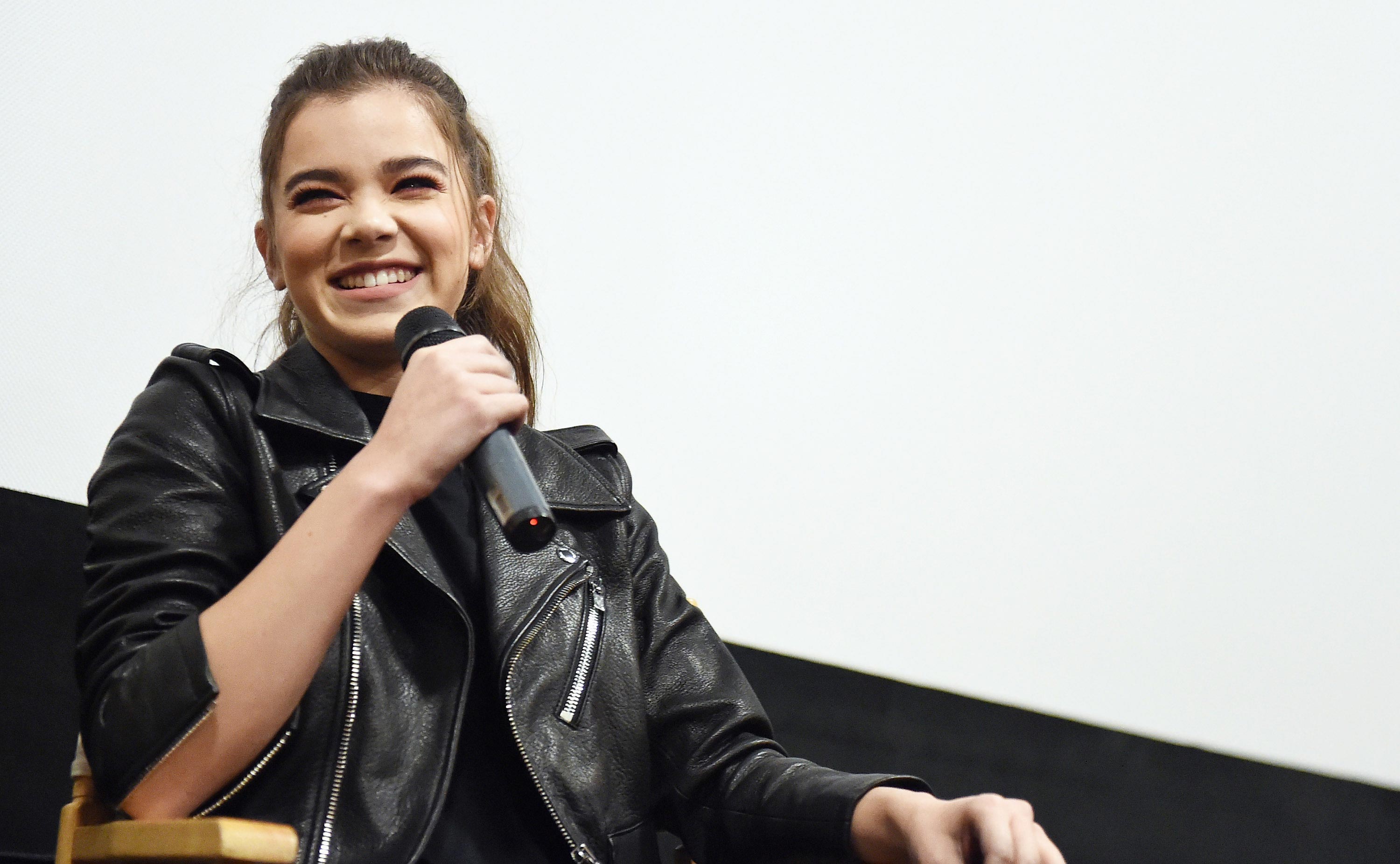 Hailee Steinfeld attends The Edge of Seventeen screening