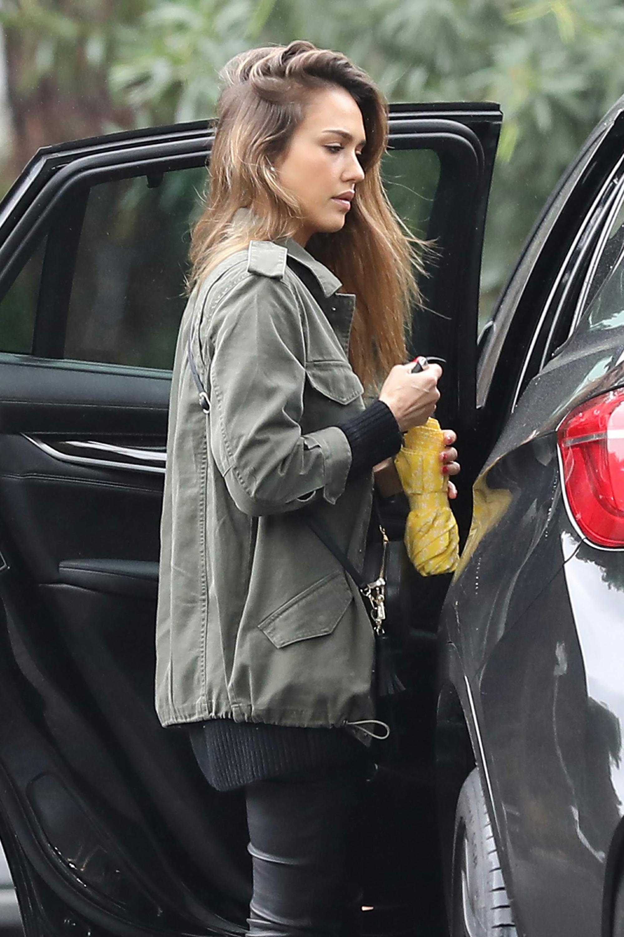 Jessica Alba arriving to a home in Beverly Hills