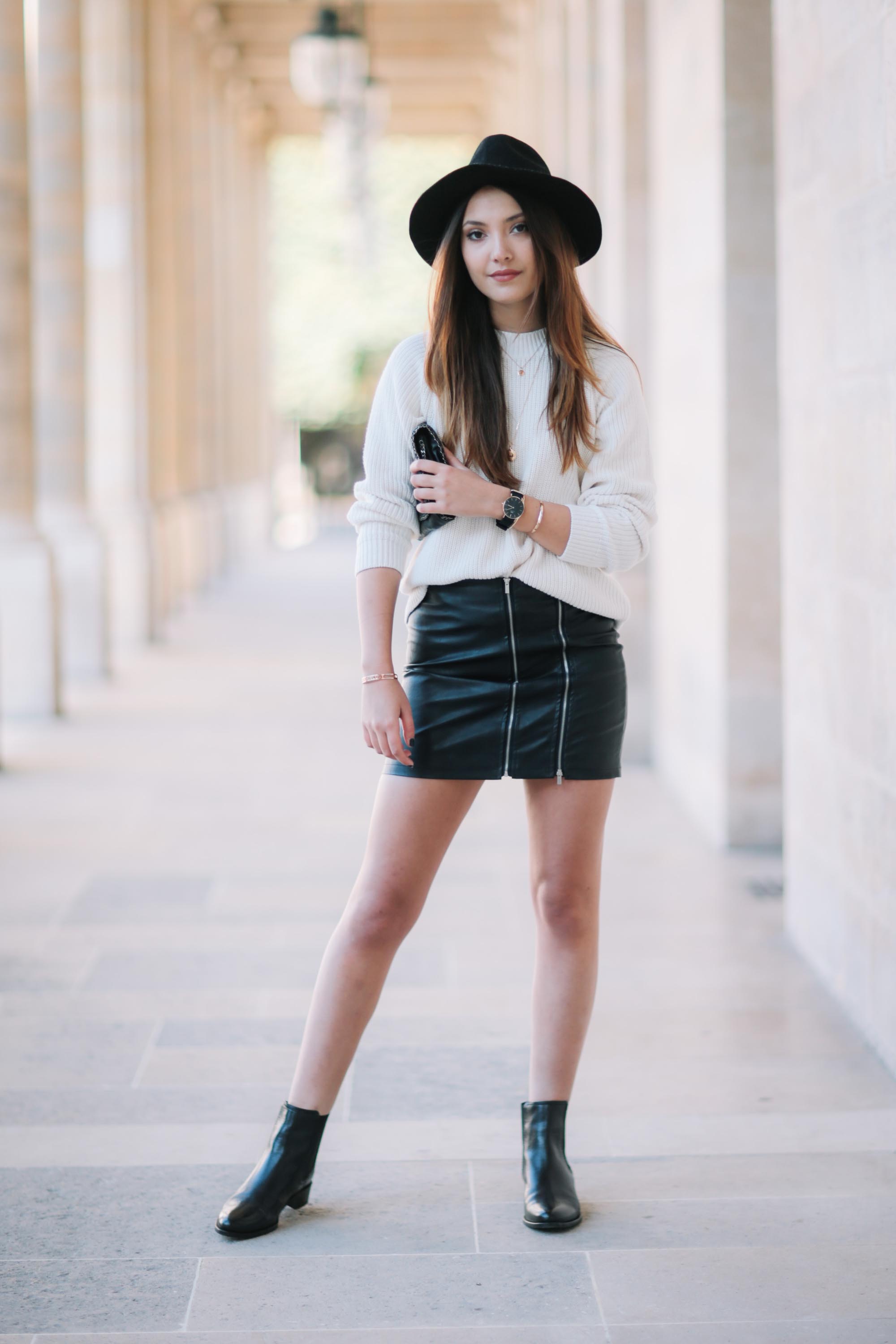 Wendy Gureghian street fashion in Paris