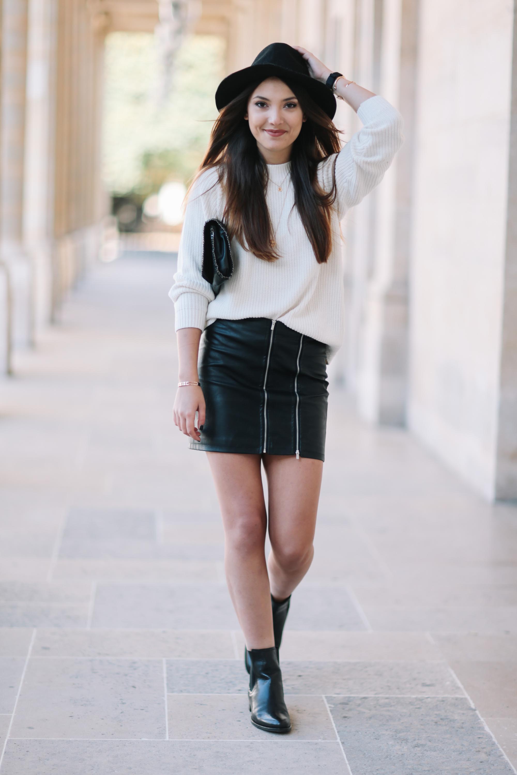 Wendy Gureghian street fashion in Paris