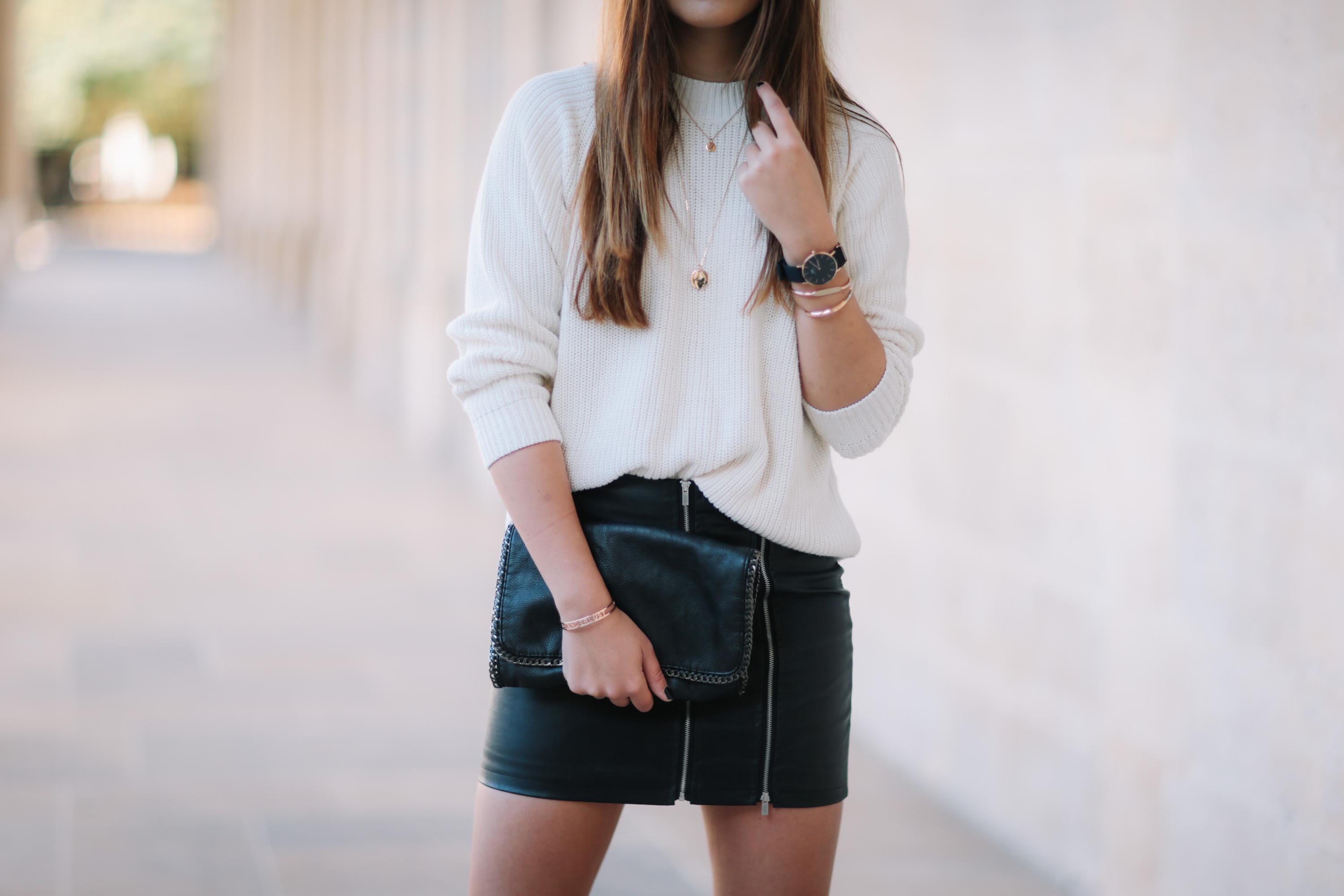 Wendy Gureghian street fashion in Paris