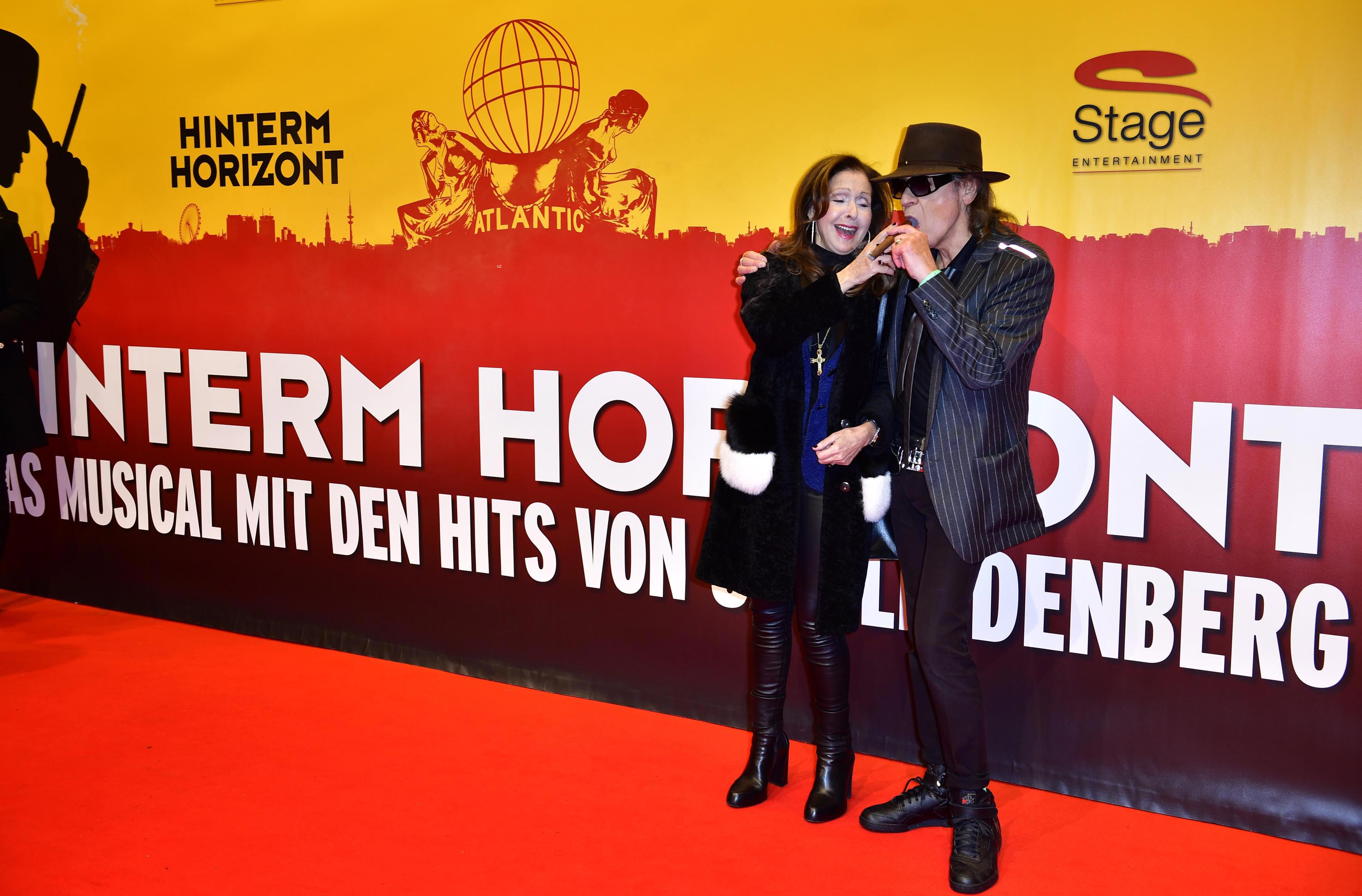 Vicky Leandros attends the red carpet at the Hinterm Horizont Musical premiere