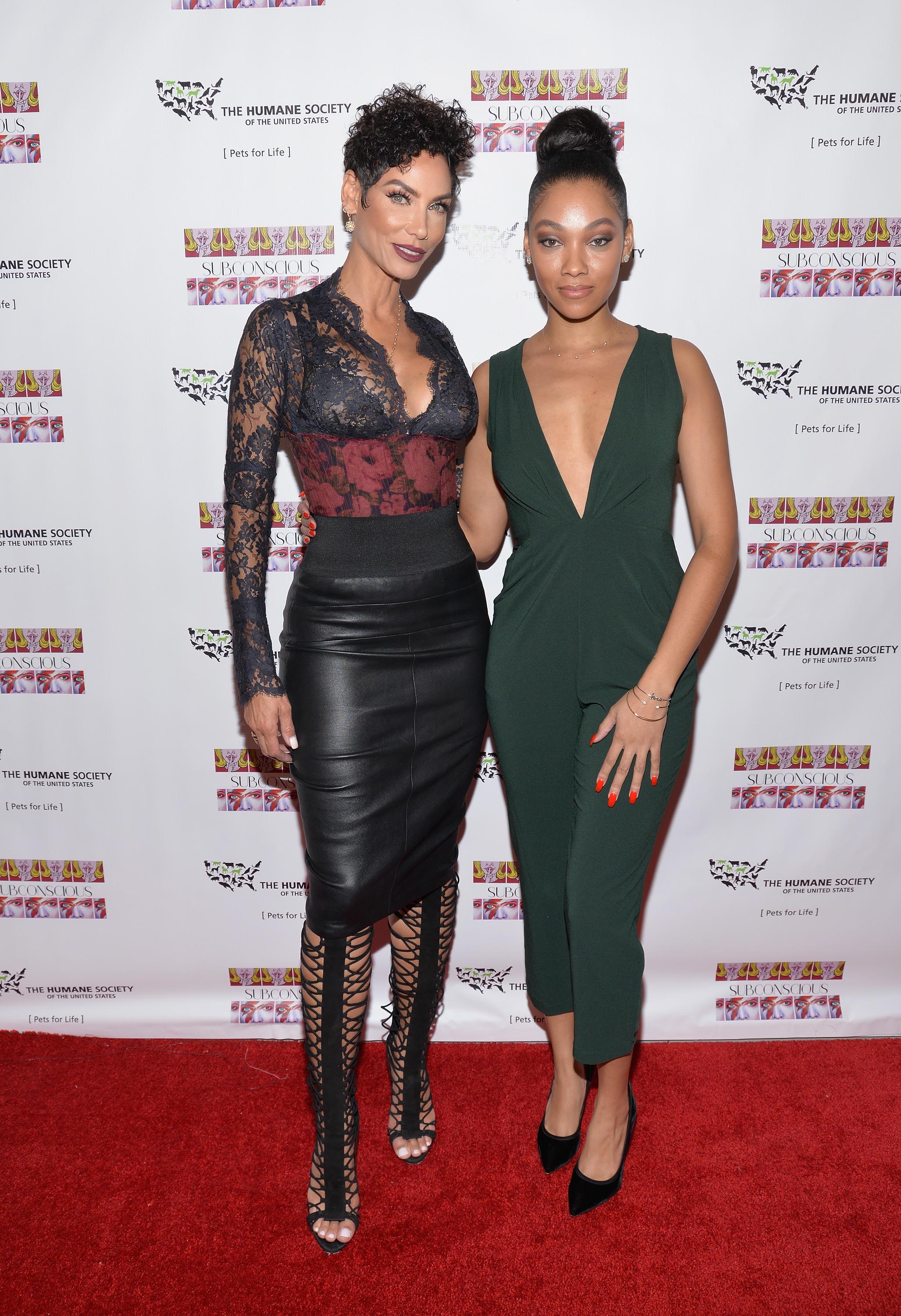 Nicole Murphy attends the Debut Gallery Opening Of Bria Murphy’s ‘Subconscious’