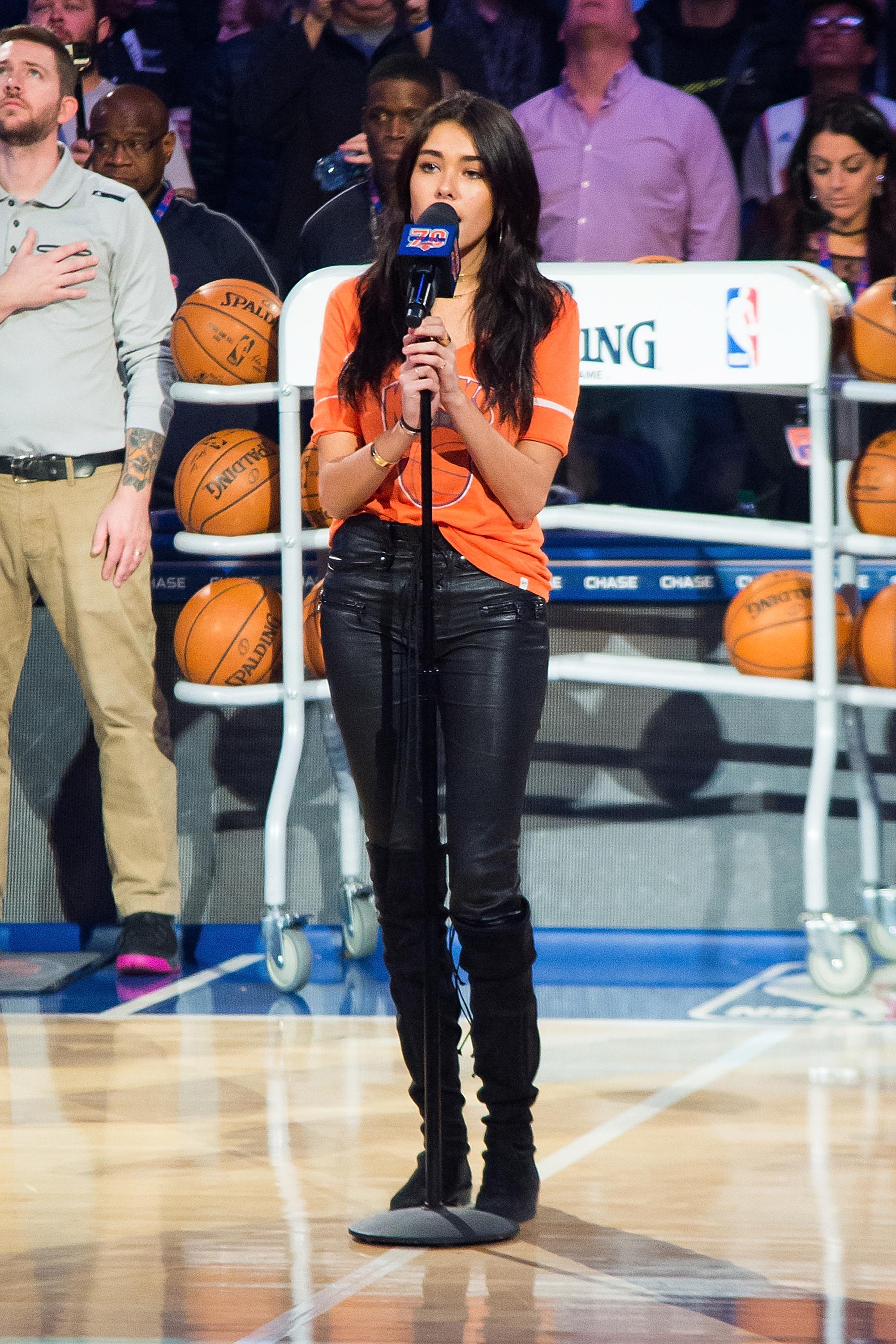 Madison Beer sings the United States National Anthem