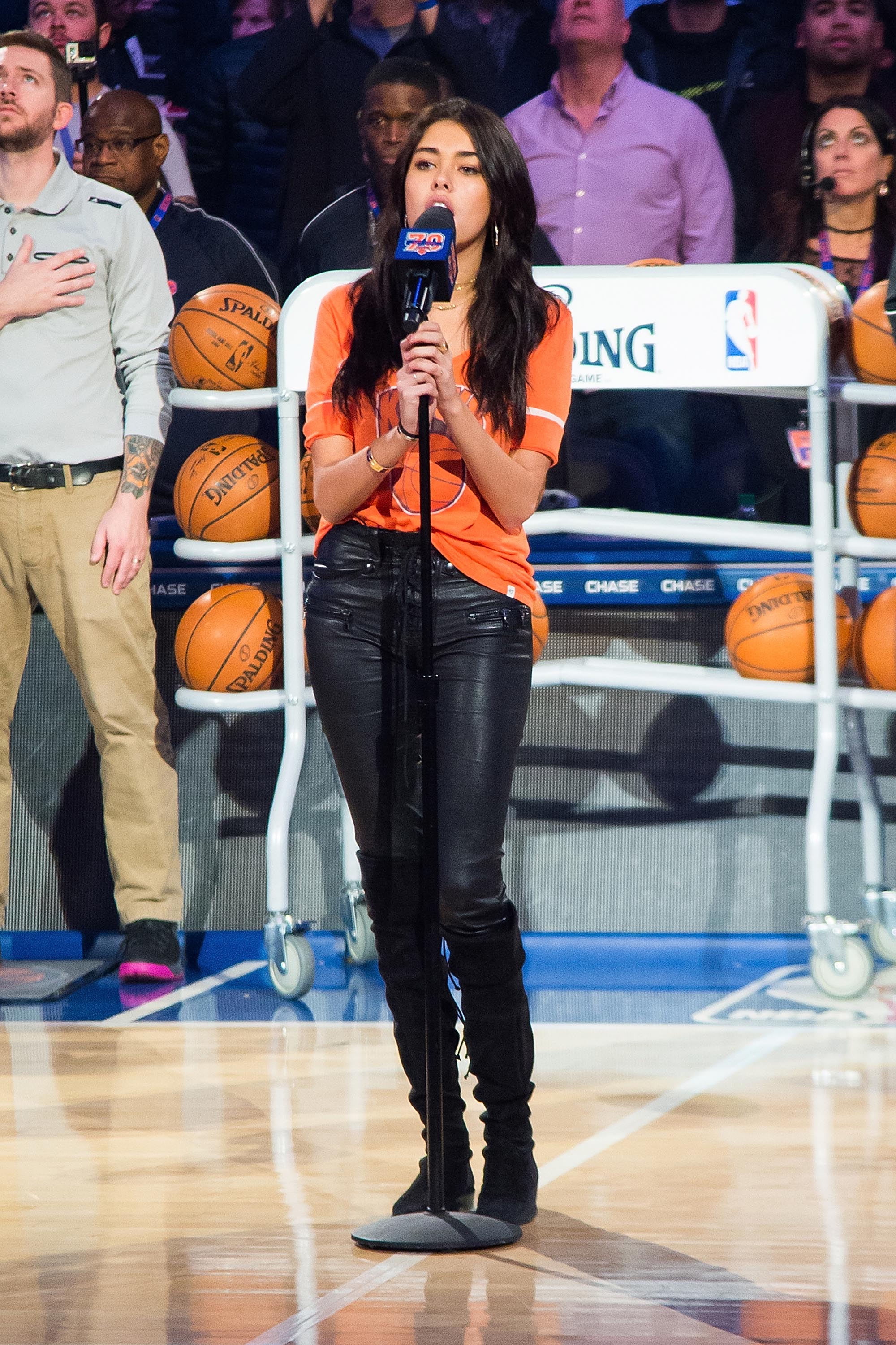 Madison Beer sings the United States National Anthem