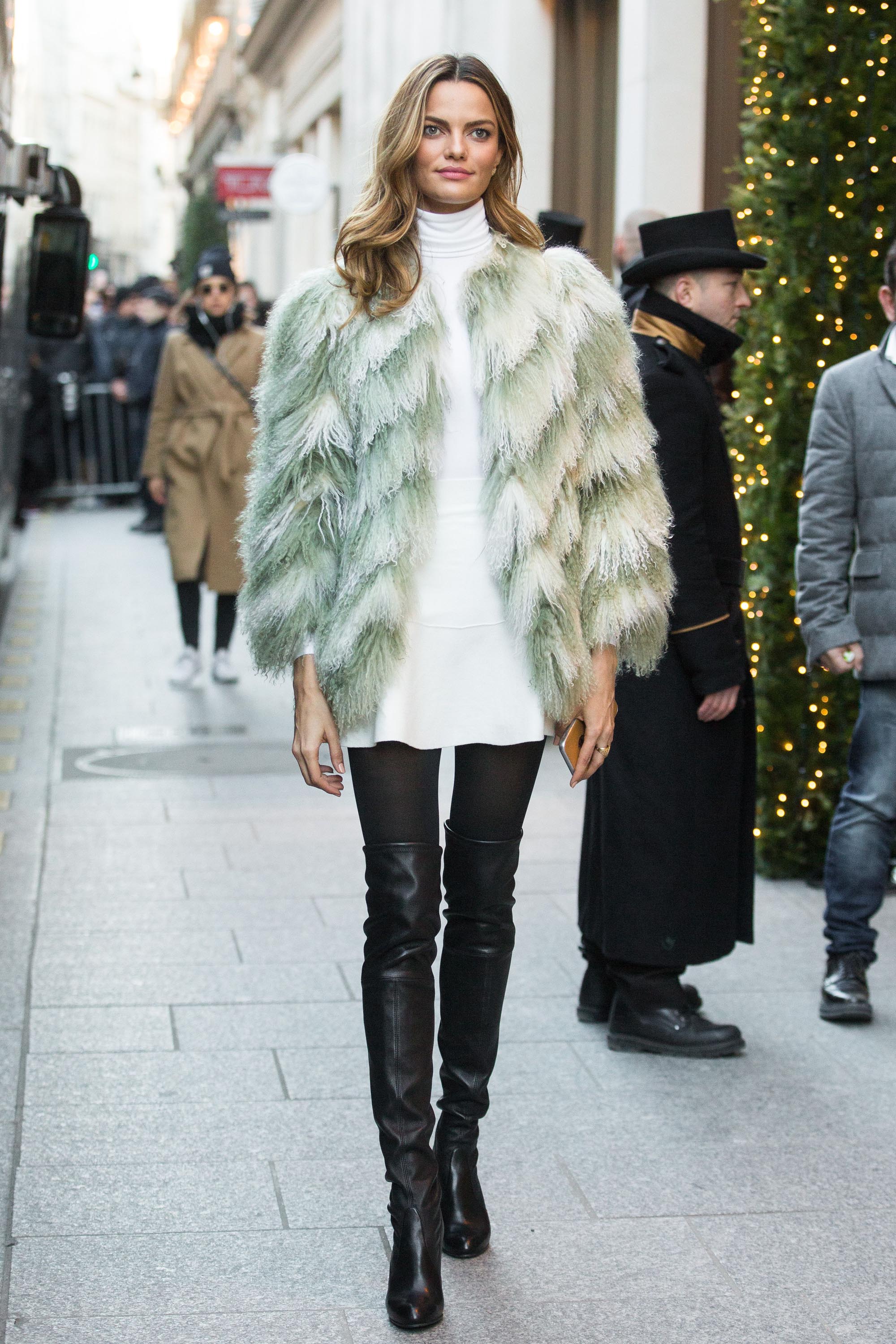 Barbara Fialho arrives at her hotel