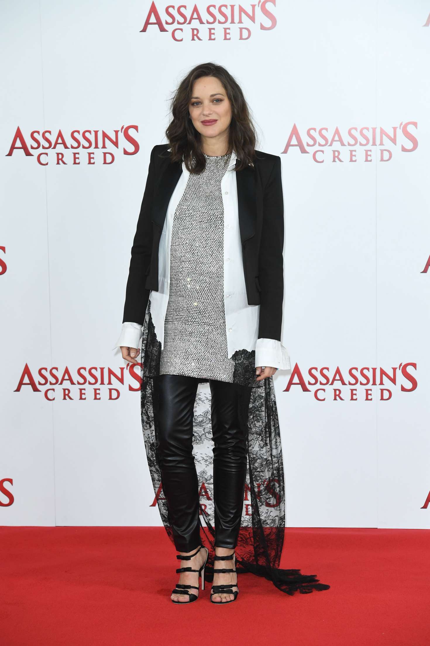 Marion Cotillard attends Assassin Creed Photocall