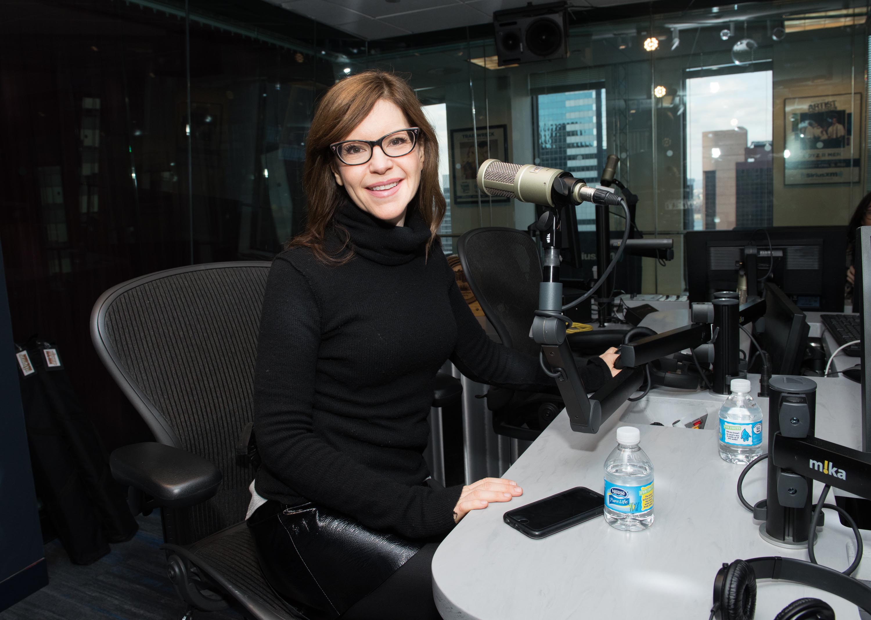 Lisa Loeb visits the SiriusXM Studio