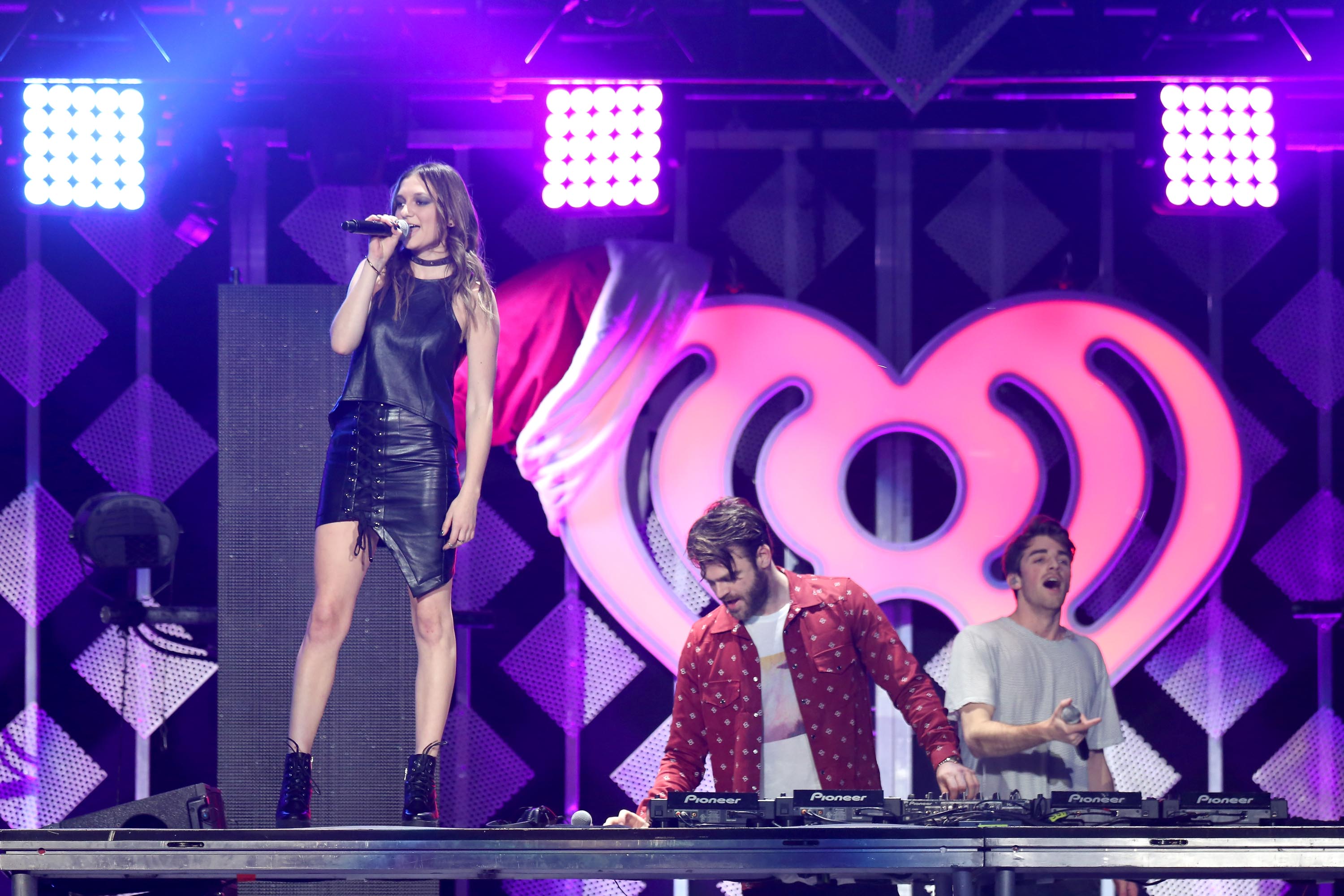 Daya performs on stage at Phillips Arena