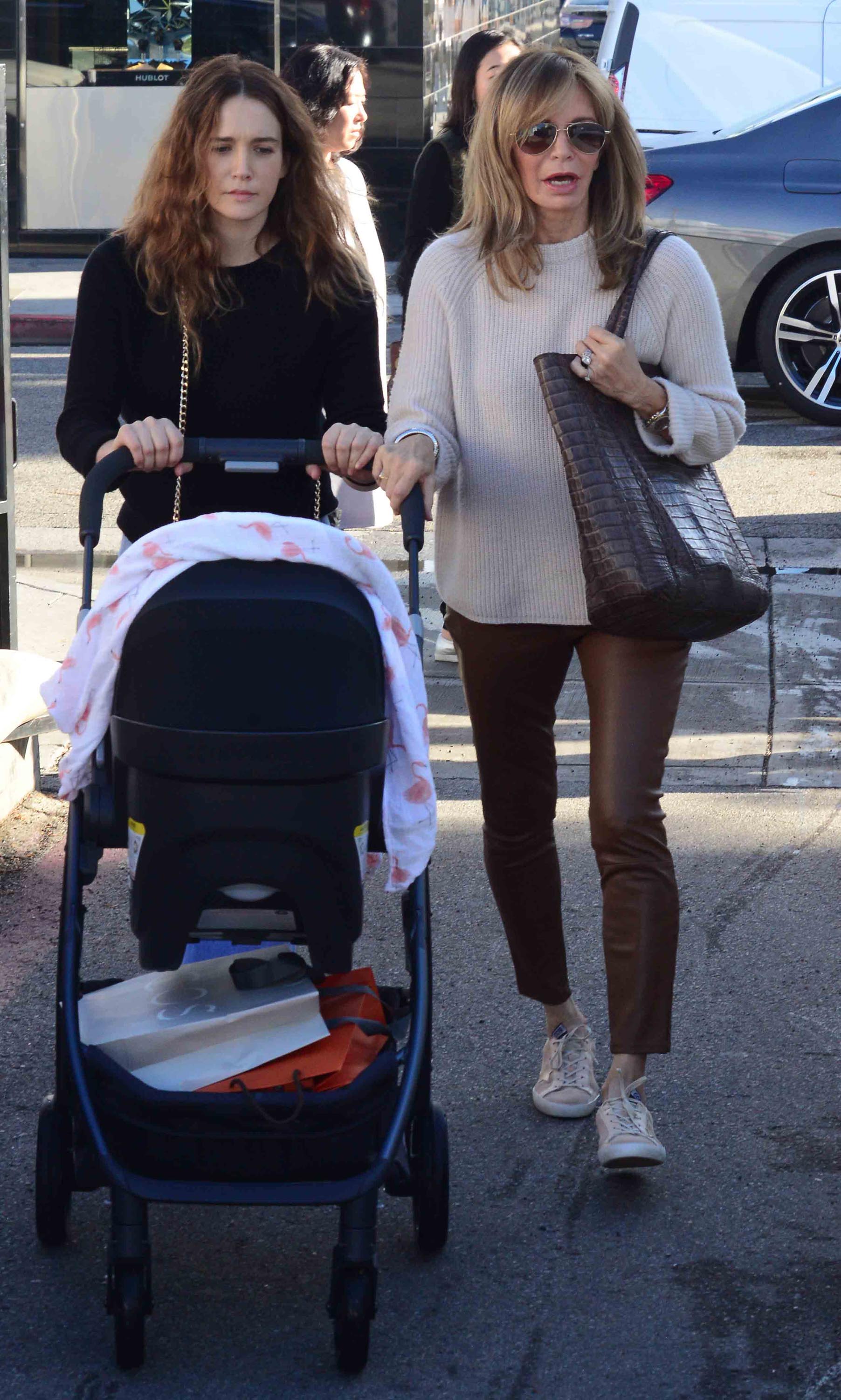 Jaclyn Smith seen shops in Beverly Hills