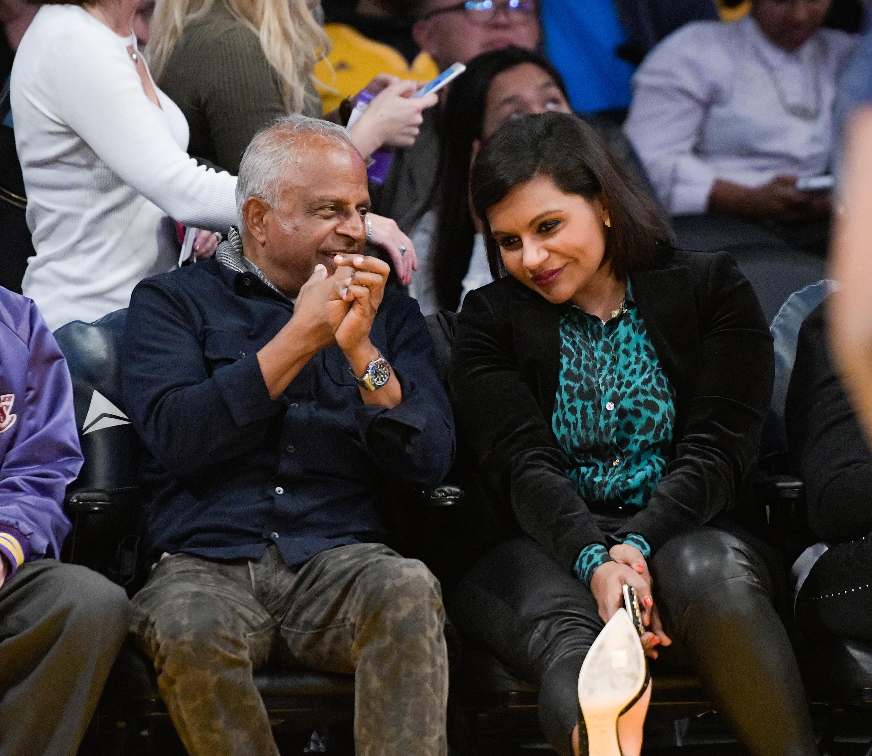 Mindy Kaling attends a basketball game between the Utah Jazz and the LA Lakers