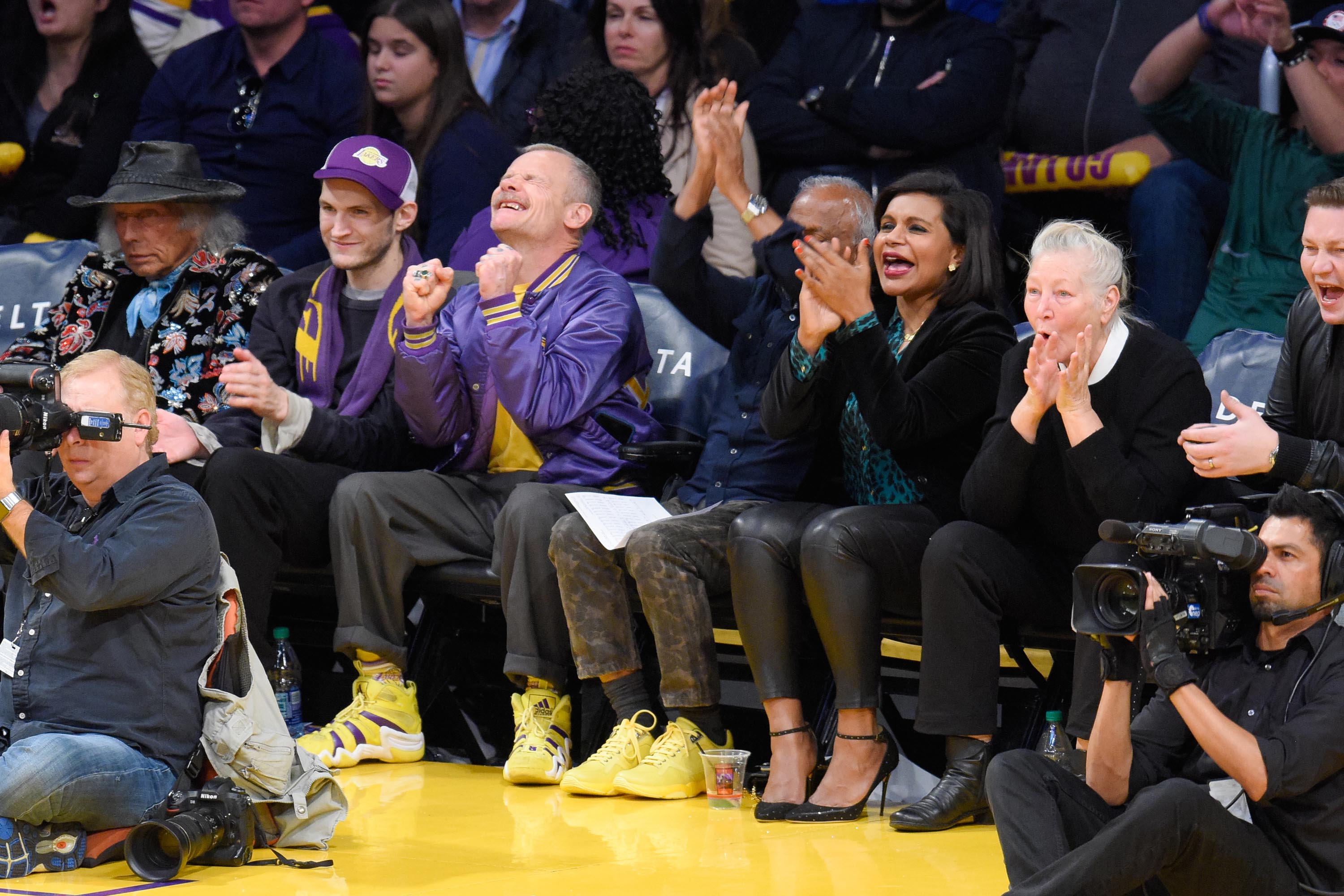 Mindy Kaling attends a basketball game between the Utah Jazz and the LA Lakers