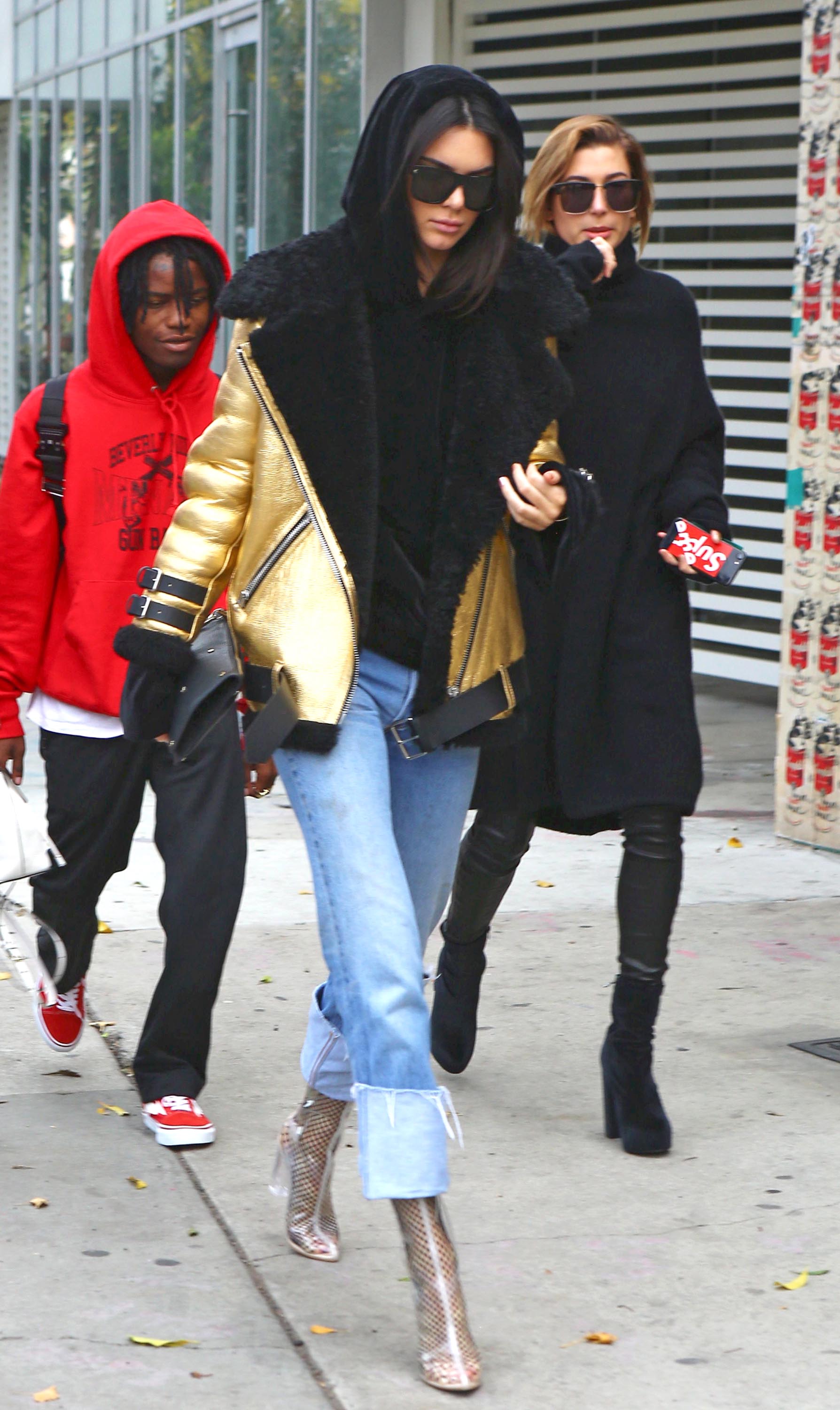 Hailey Baldwin & Kendall Jenner shopping in West Hollywood