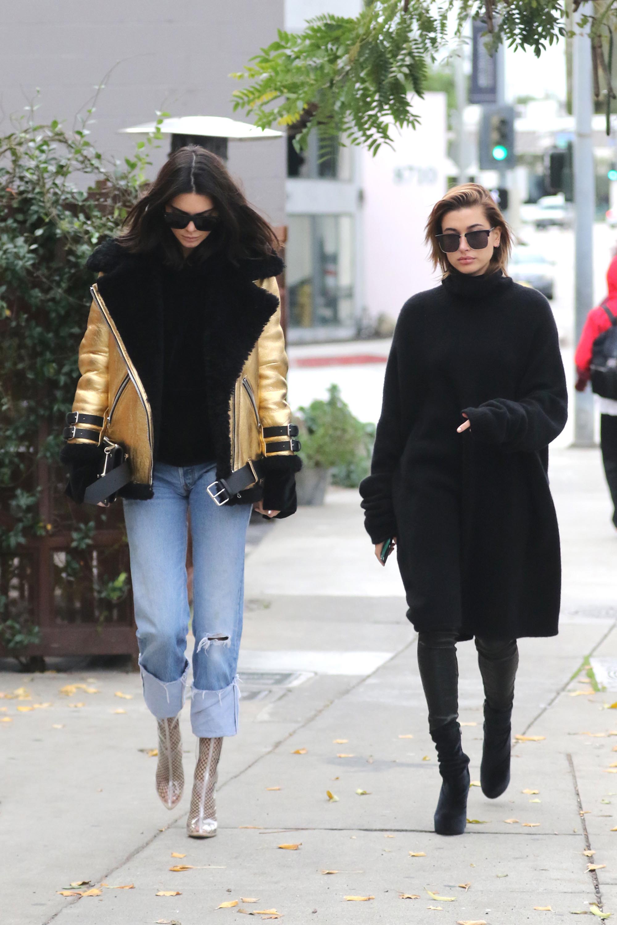 Hailey Baldwin & Kendall Jenner shopping in West Hollywood