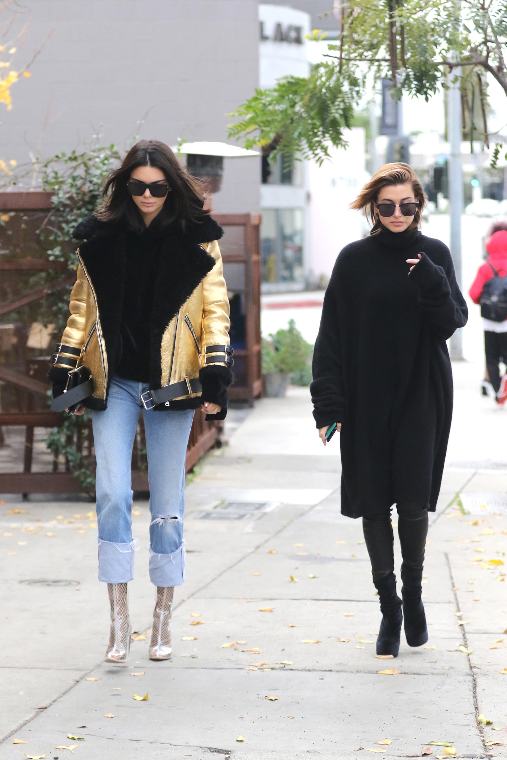 Hailey Baldwin & Kendall Jenner shopping in West Hollywood