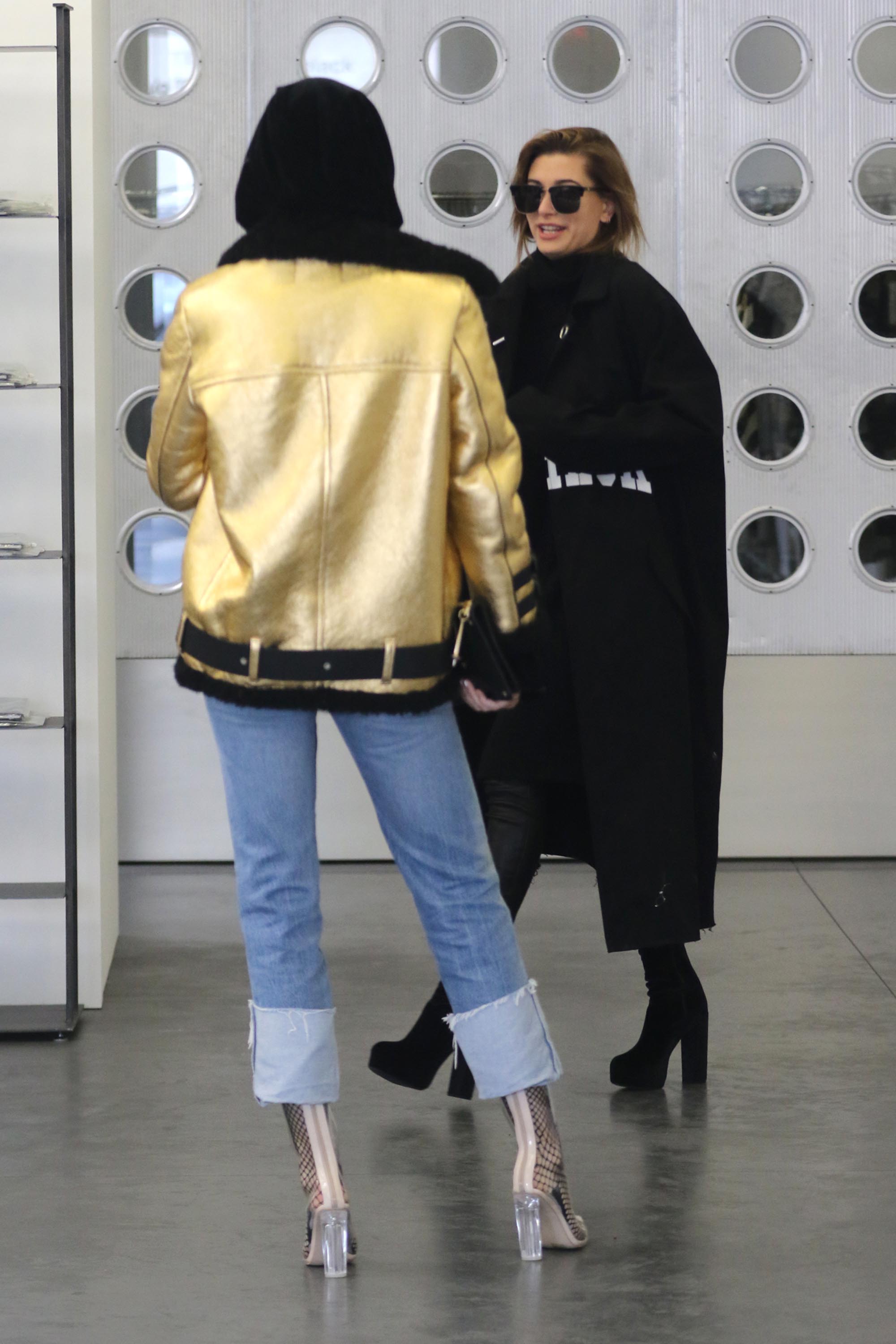 Hailey Baldwin & Kendall Jenner shopping in West Hollywood