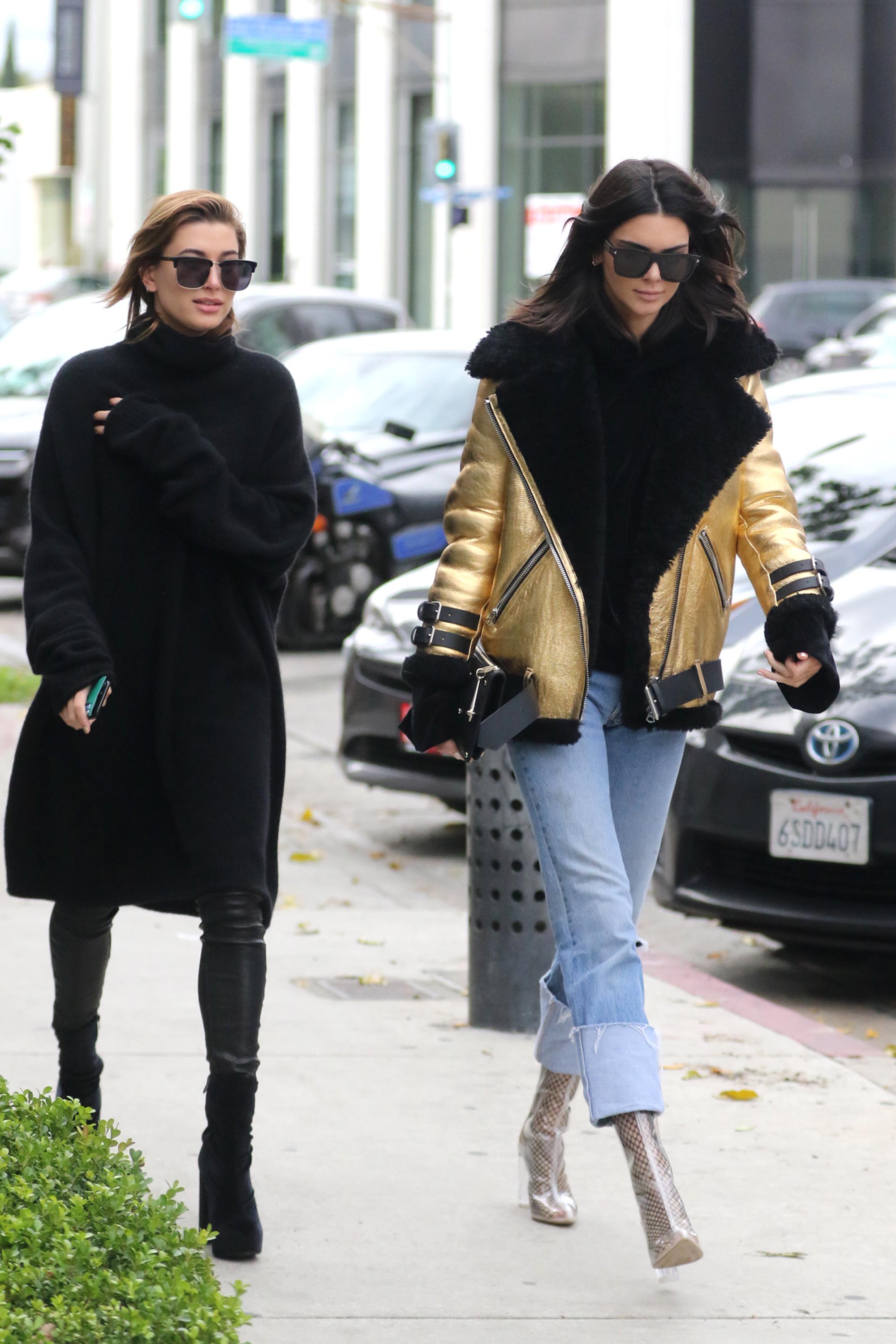 Hailey Baldwin & Kendall Jenner shopping in West Hollywood