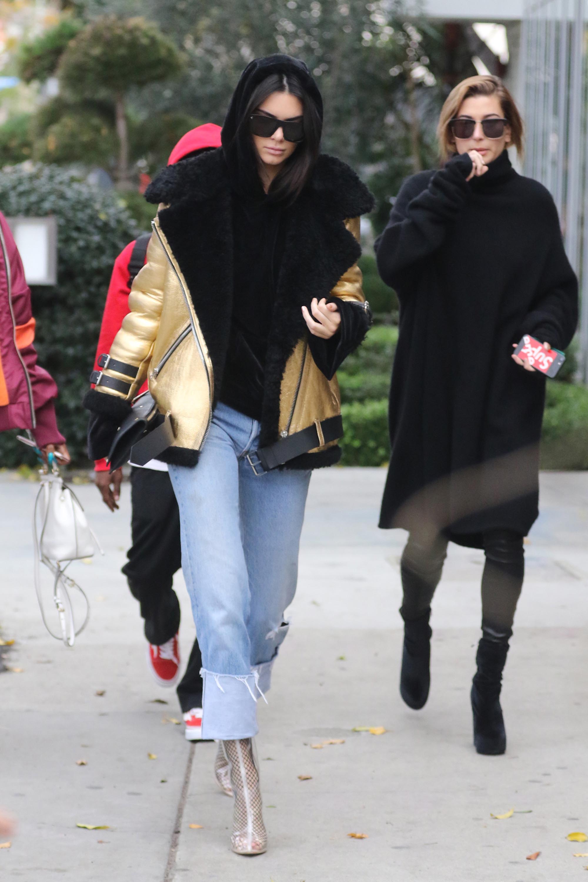 Hailey Baldwin & Kendall Jenner shopping in West Hollywood