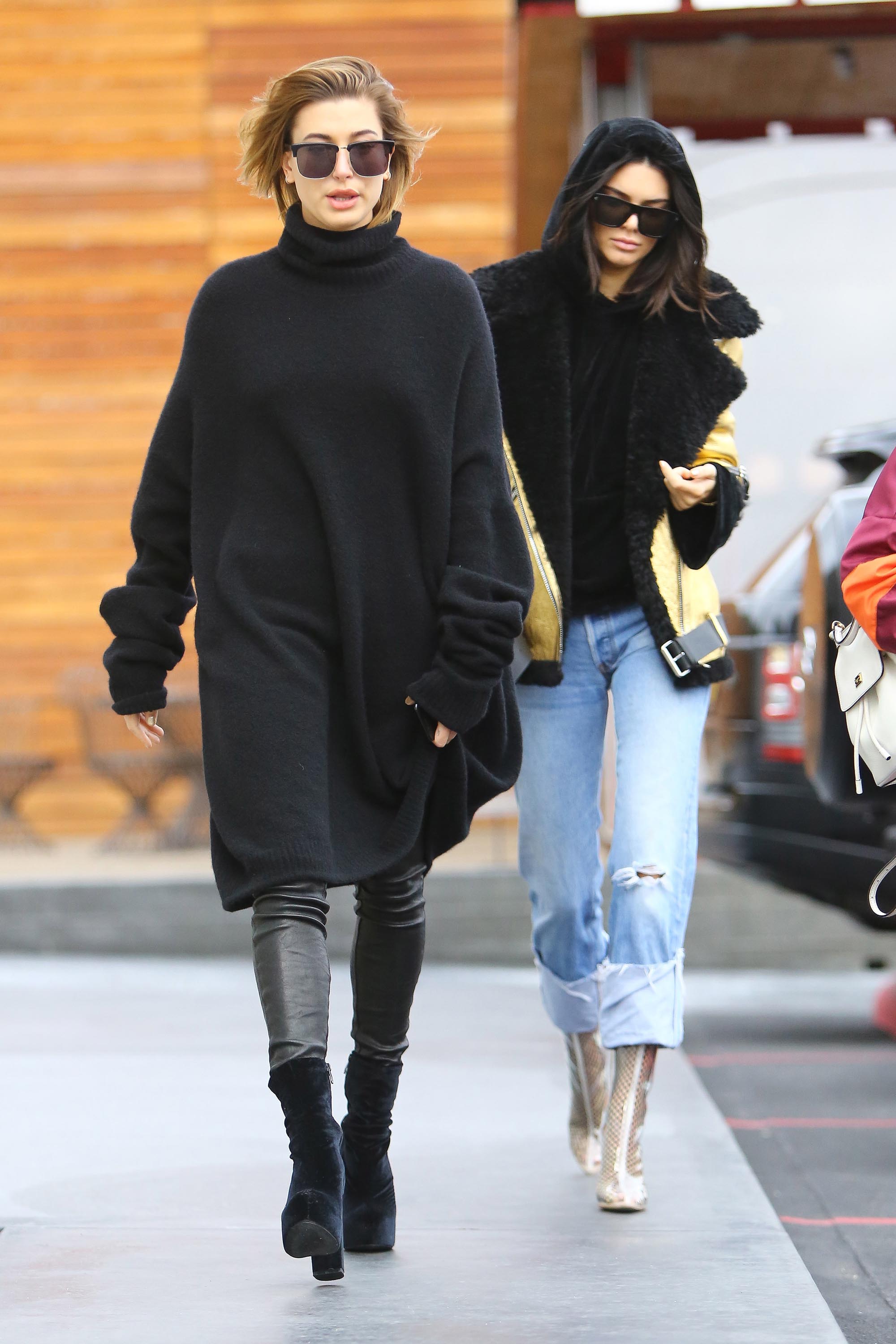 Hailey Baldwin & Kendall Jenner shopping in West Hollywood