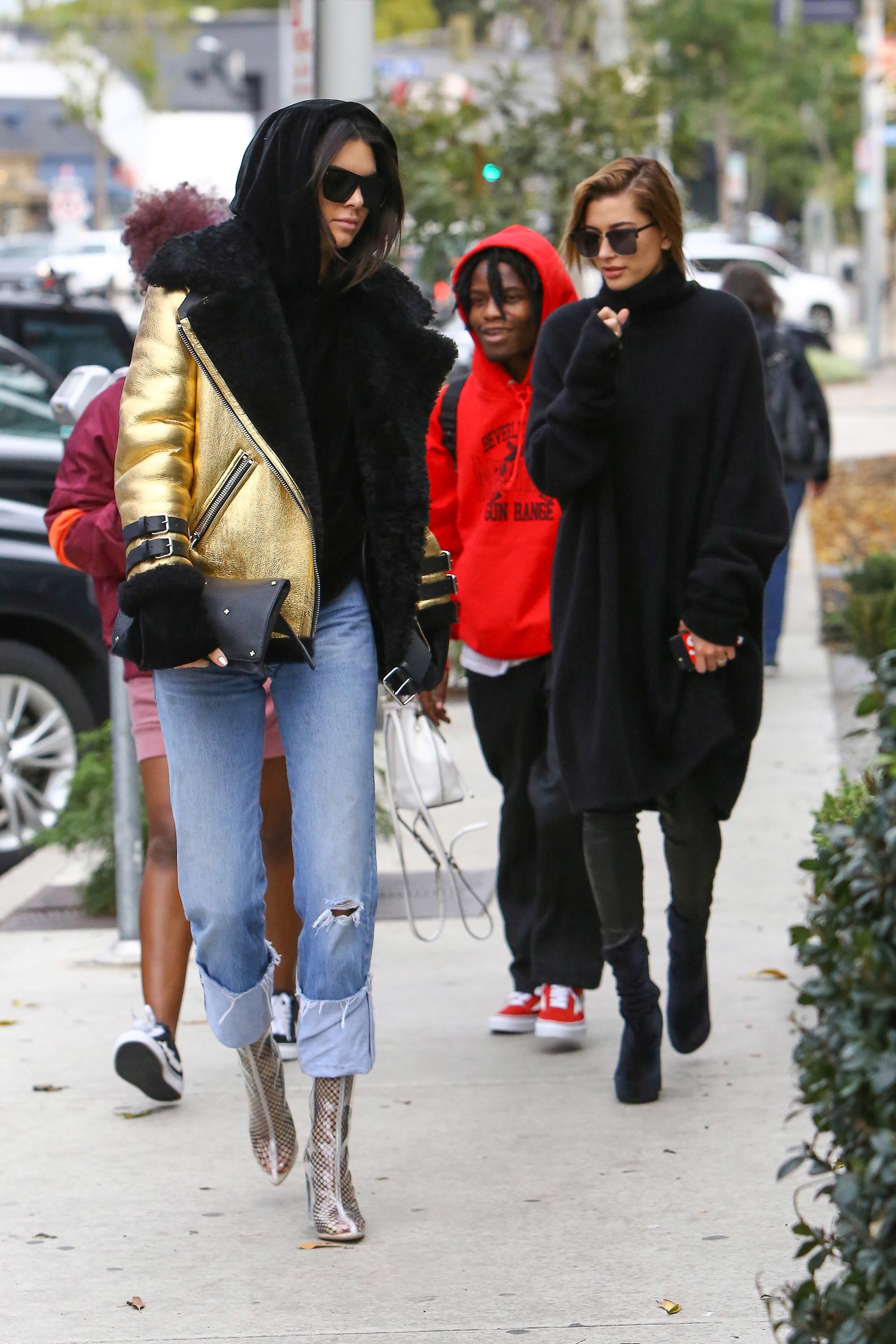 Hailey Baldwin & Kendall Jenner shopping in West Hollywood