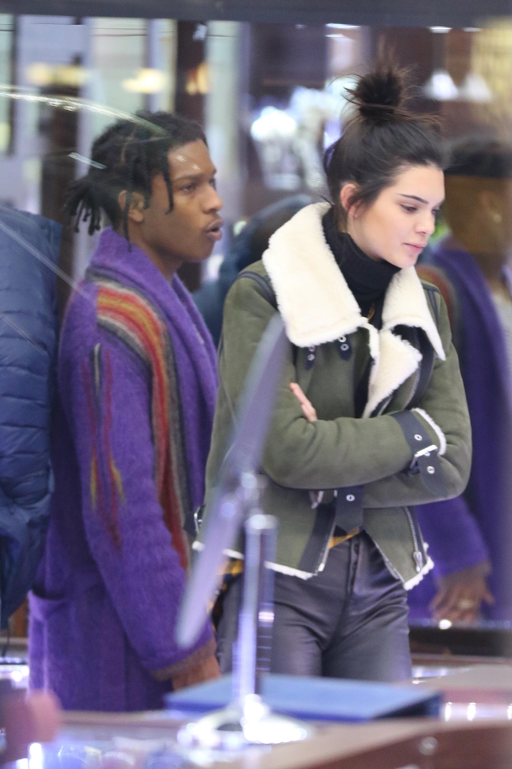 Kendall Jenner shopping in NYC