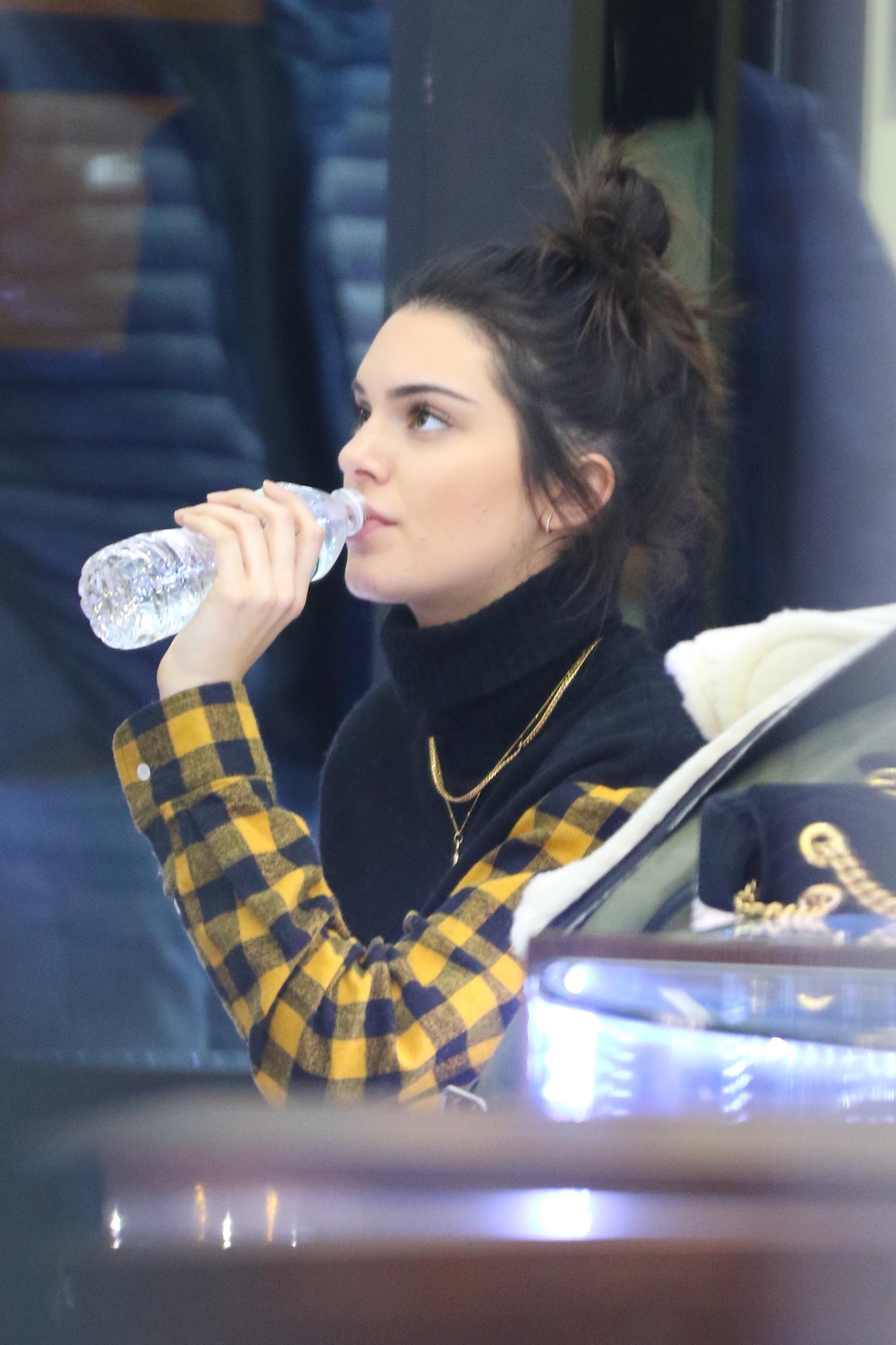 Kendall Jenner shopping in NYC