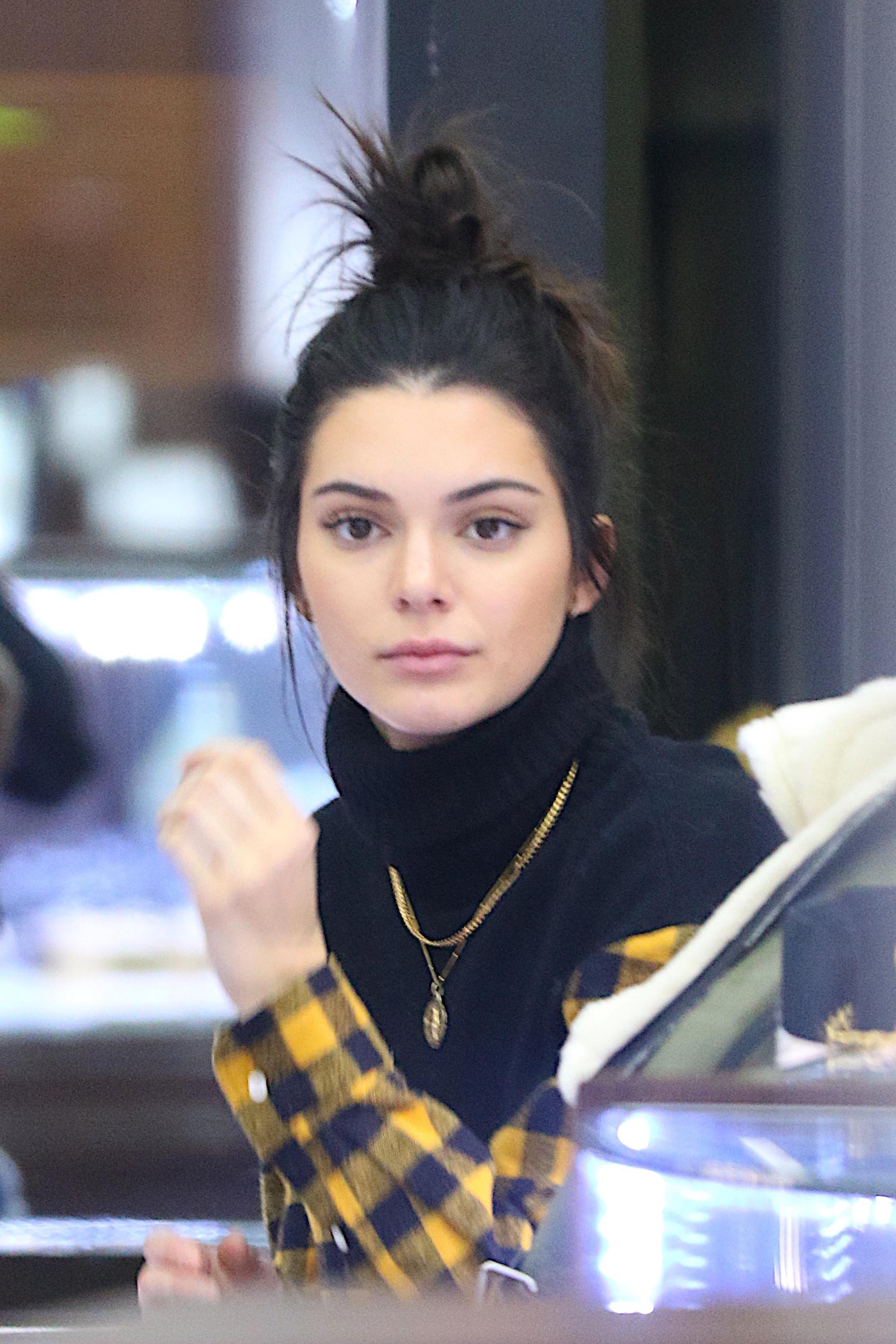 Kendall Jenner shopping in NYC