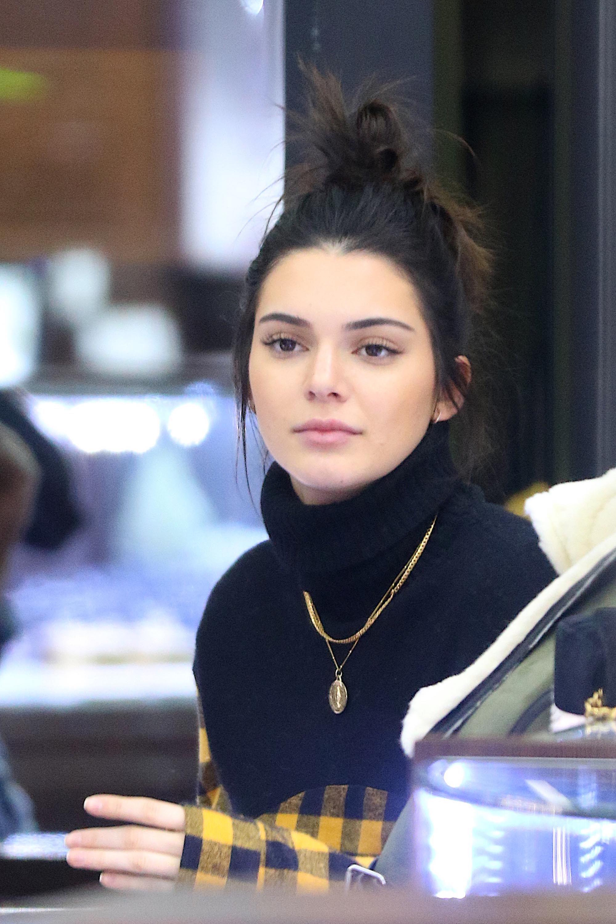 Kendall Jenner shopping in NYC