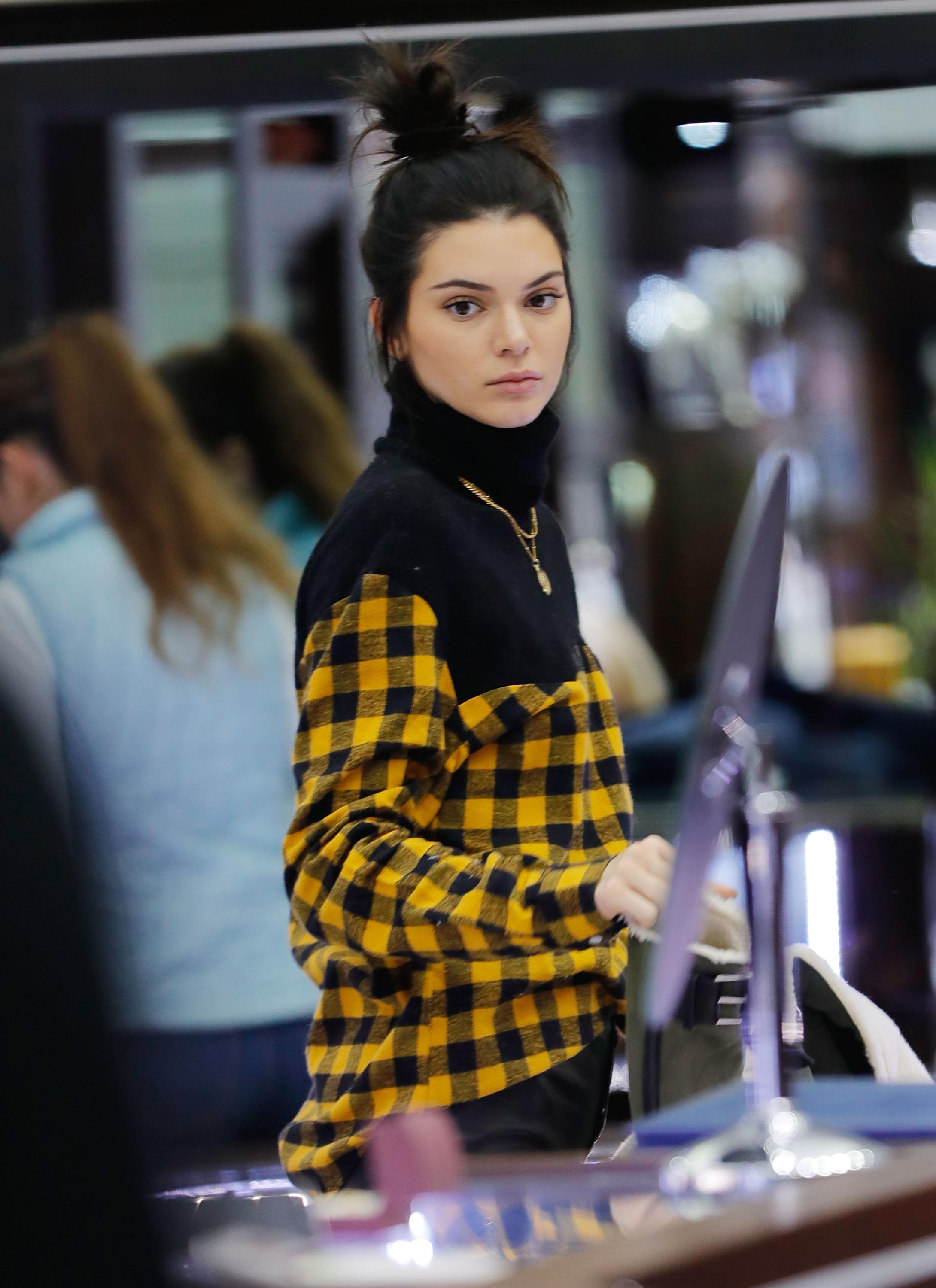 Kendall Jenner shopping in NYC