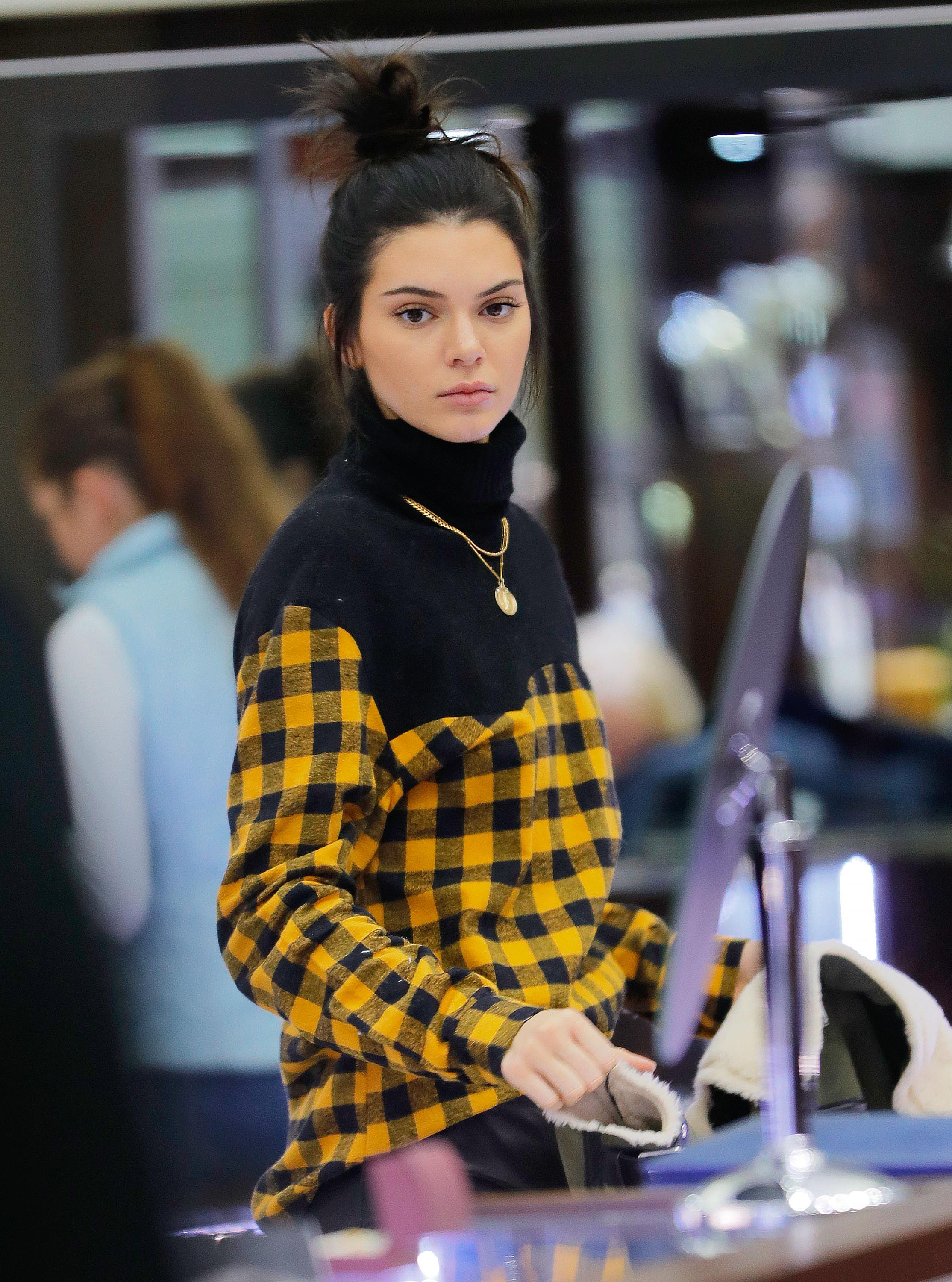 Kendall Jenner shopping in NYC