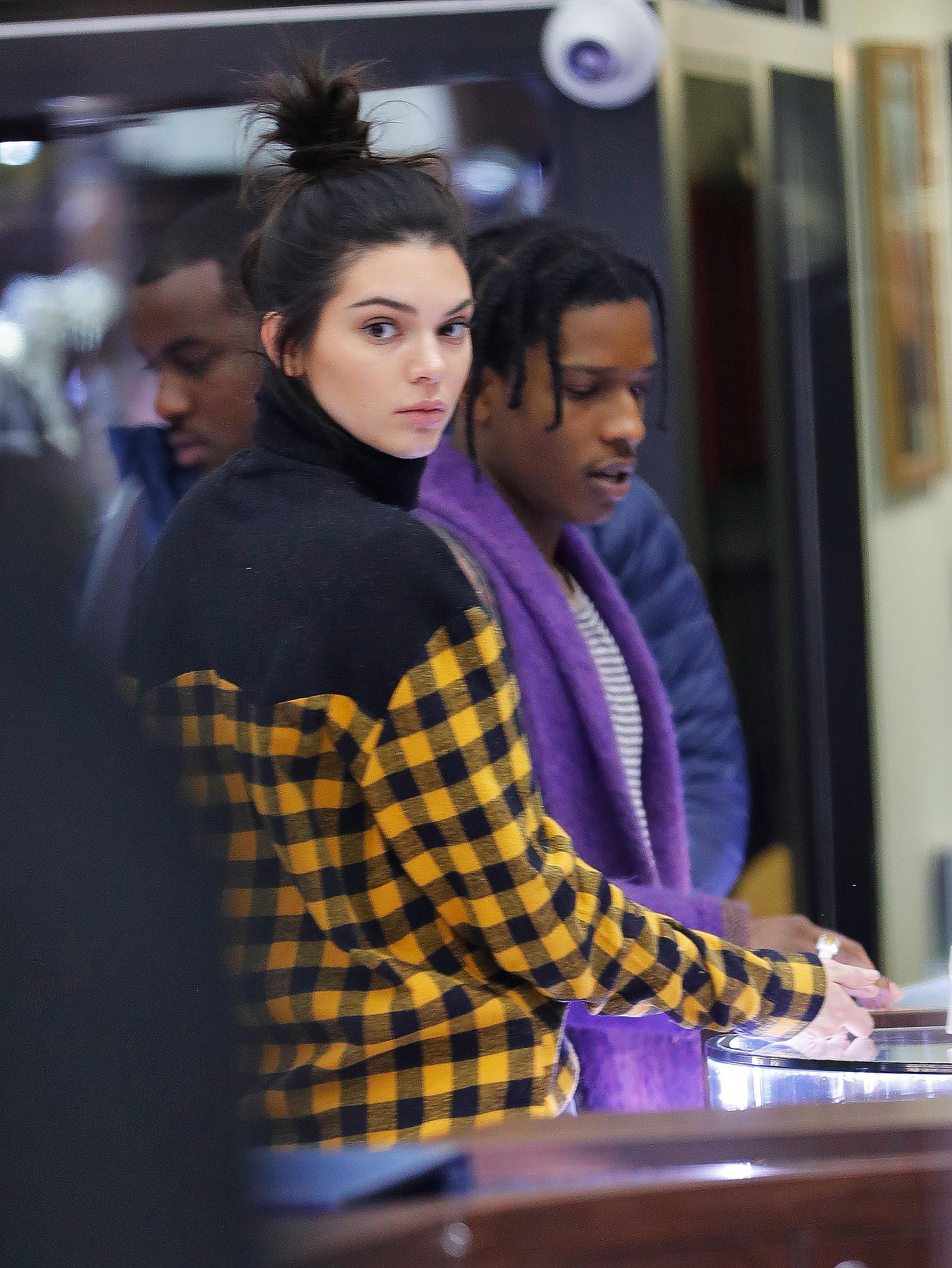 Kendall Jenner shopping in NYC