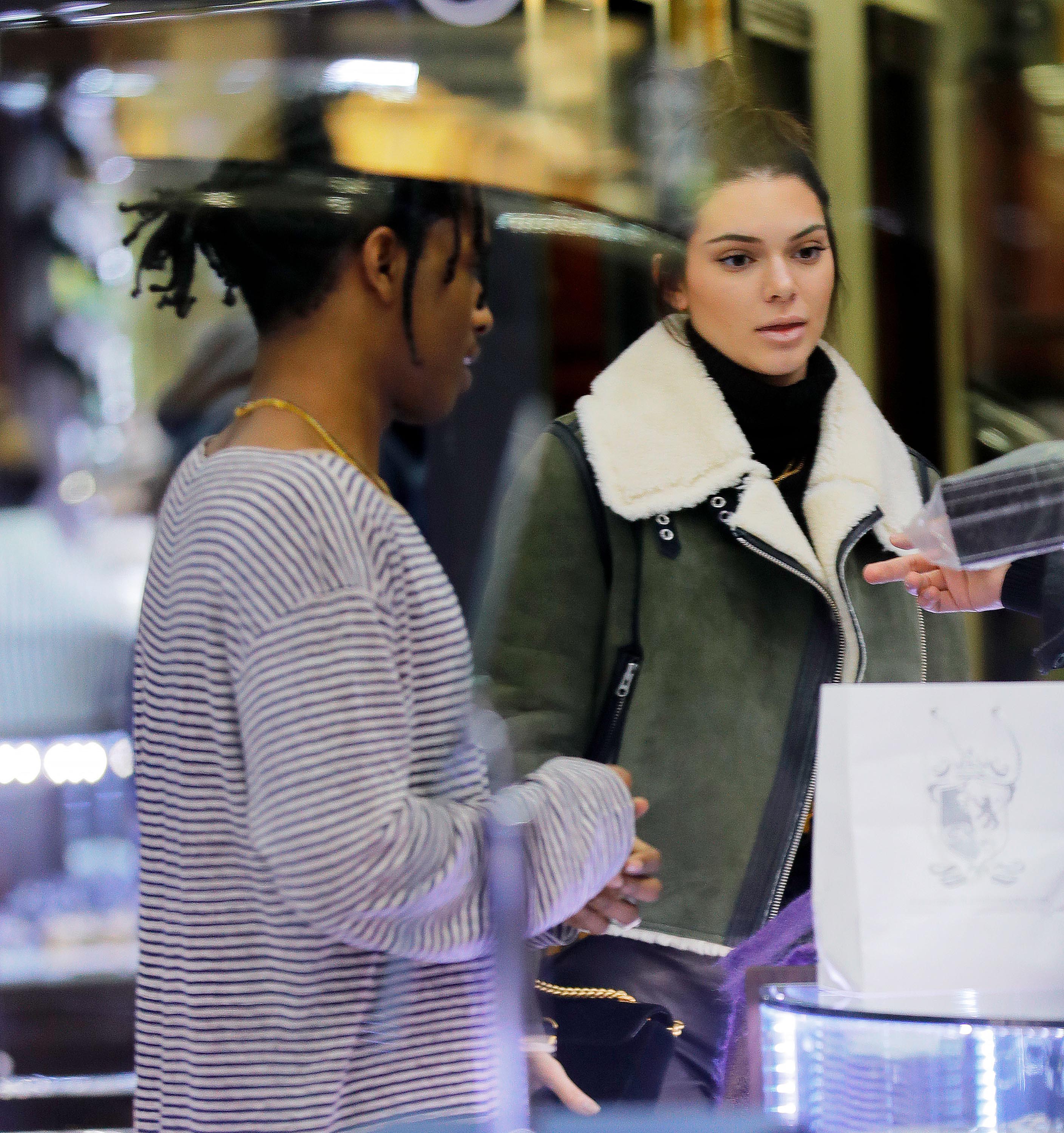 Kendall Jenner shopping in NYC