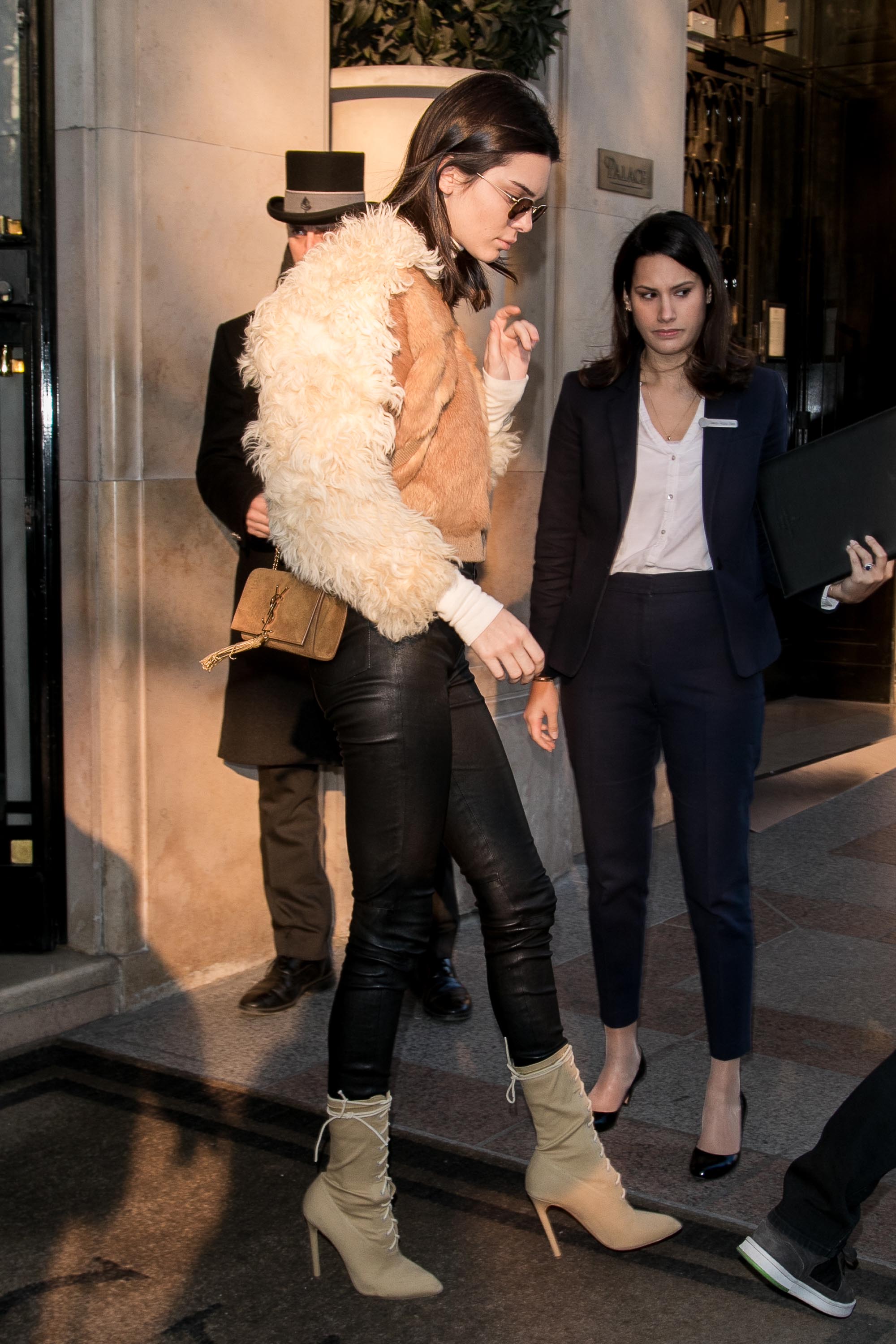 Kendall Jenner attends the Givenchy Menswear Fall/Winter 2017-2018 show