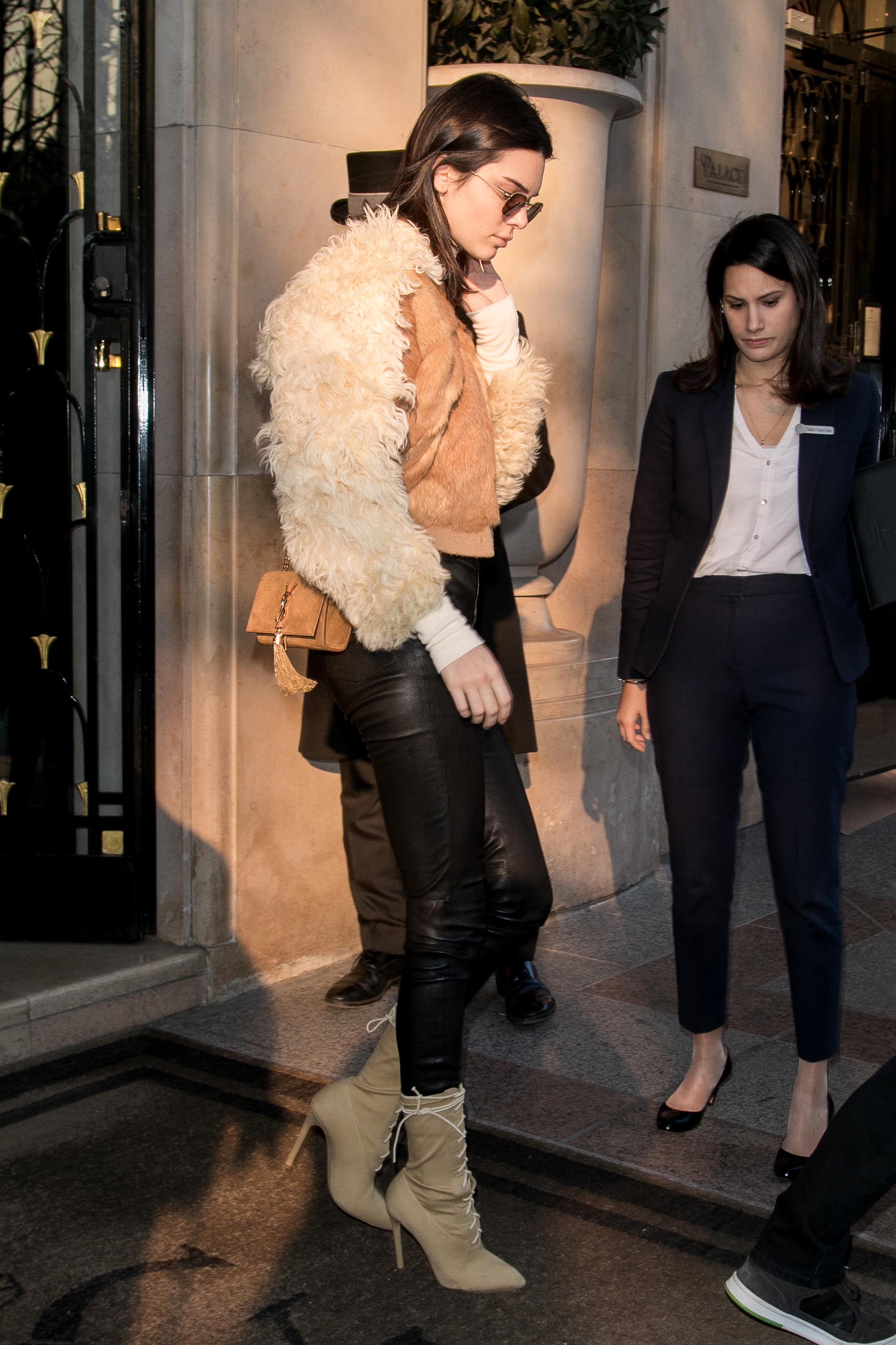 Kendall Jenner attends the Givenchy Menswear Fall/Winter 2017-2018 show