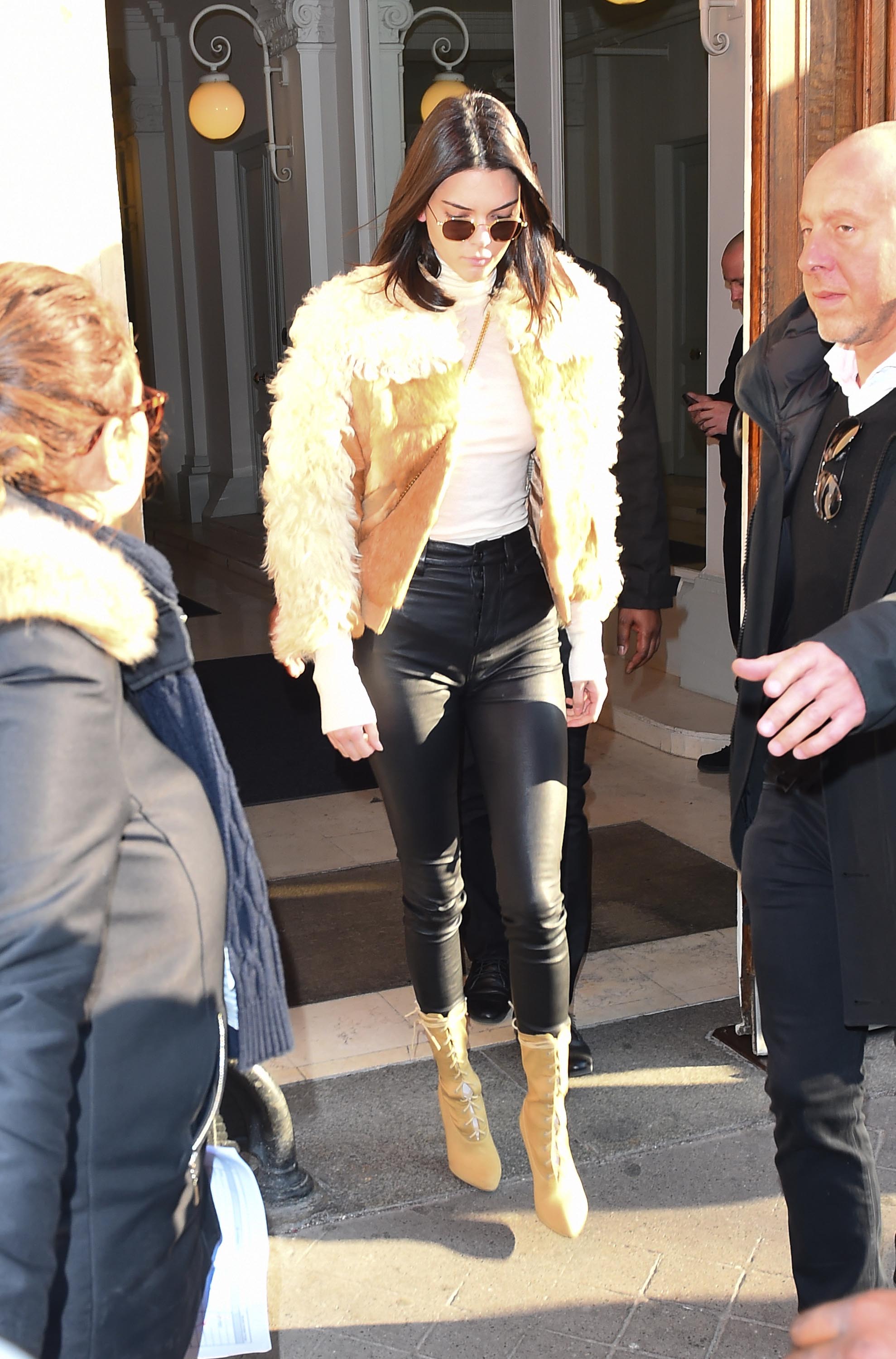 Kendall Jenner attends the Givenchy Menswear Fall/Winter 2017-2018 show