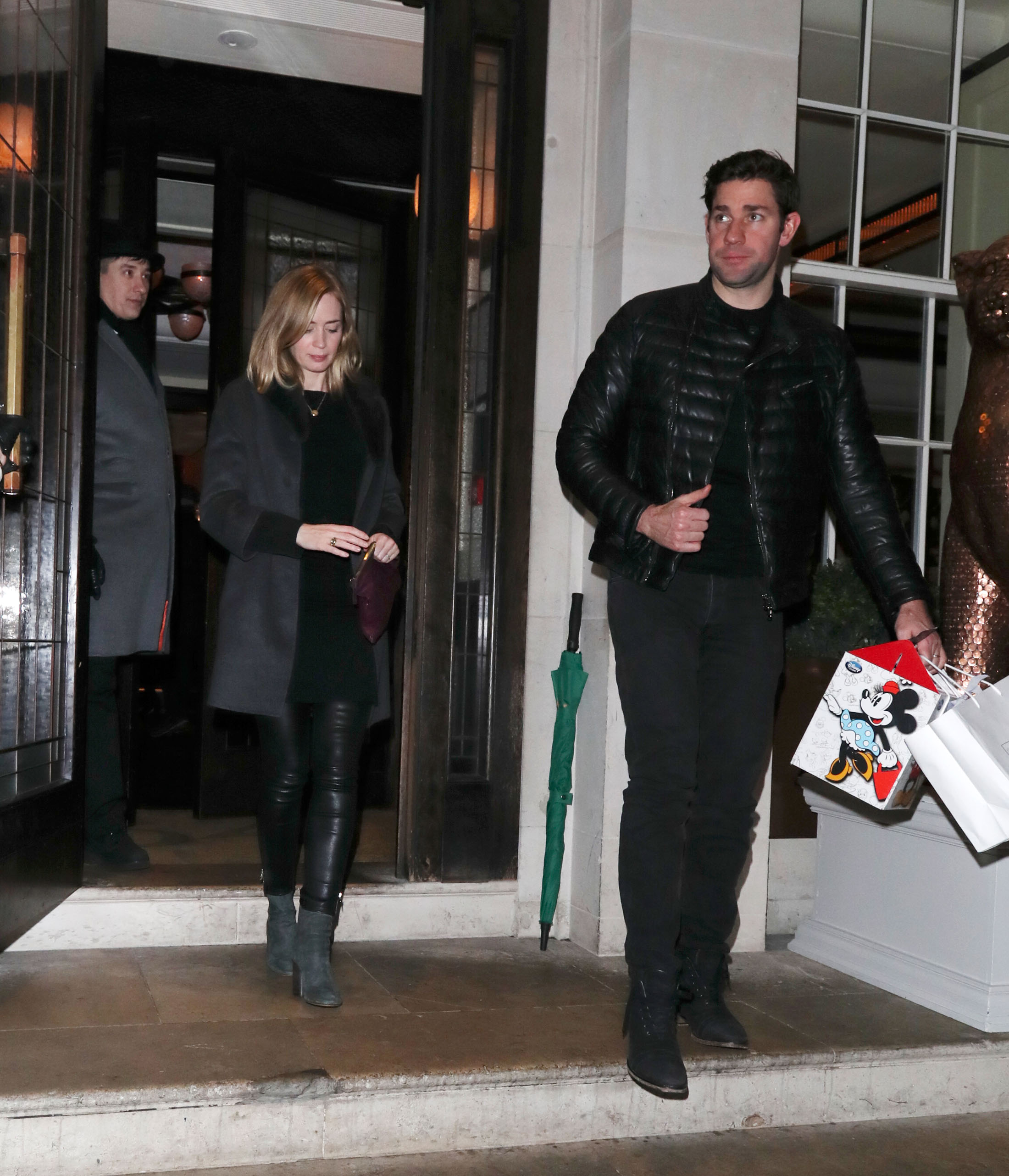 Emily Blunt and John Krasinski enjoy dinner