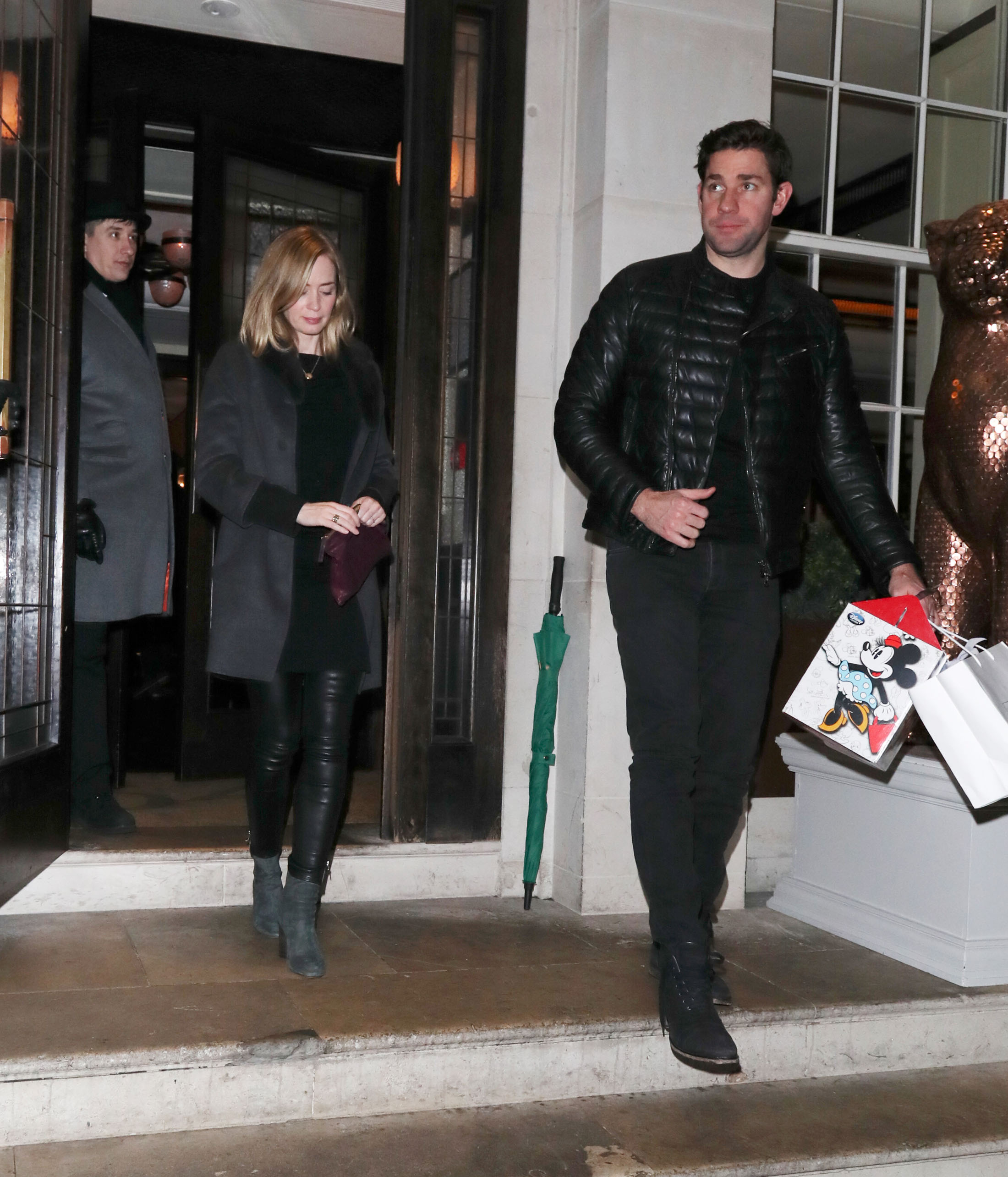 Emily Blunt and John Krasinski enjoy dinner