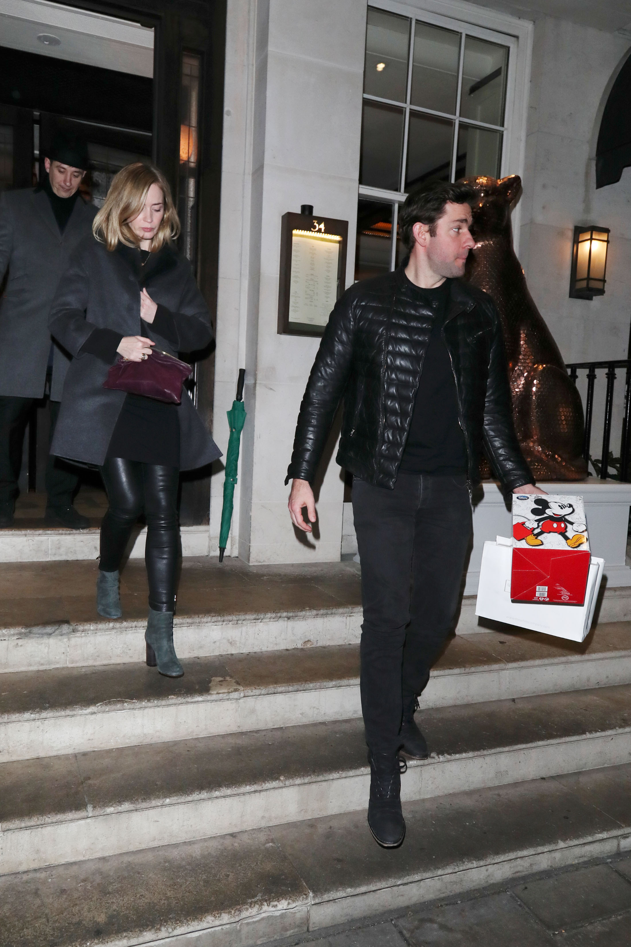 Emily Blunt and John Krasinski enjoy dinner