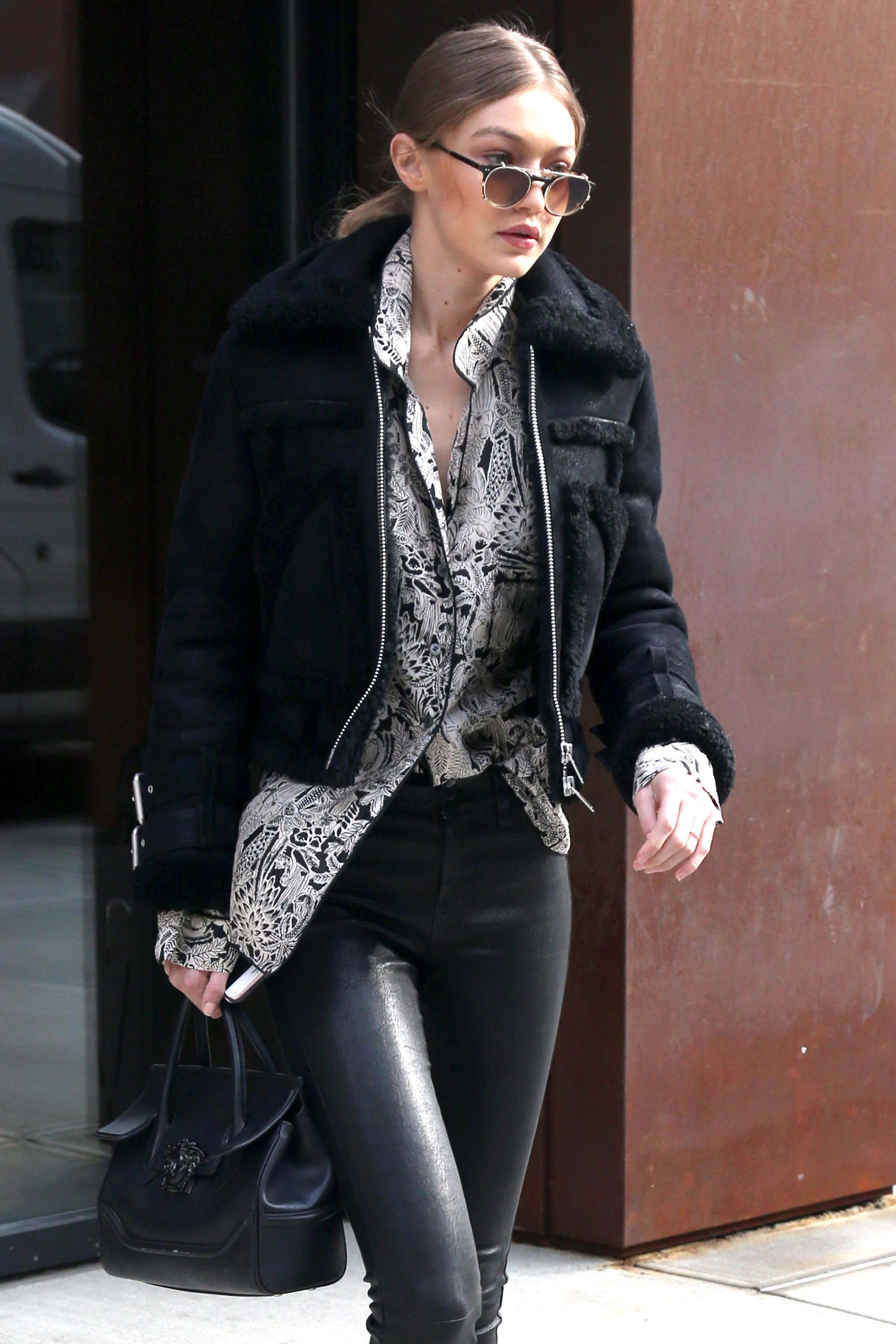 Gigi Hadid leaves her apartment