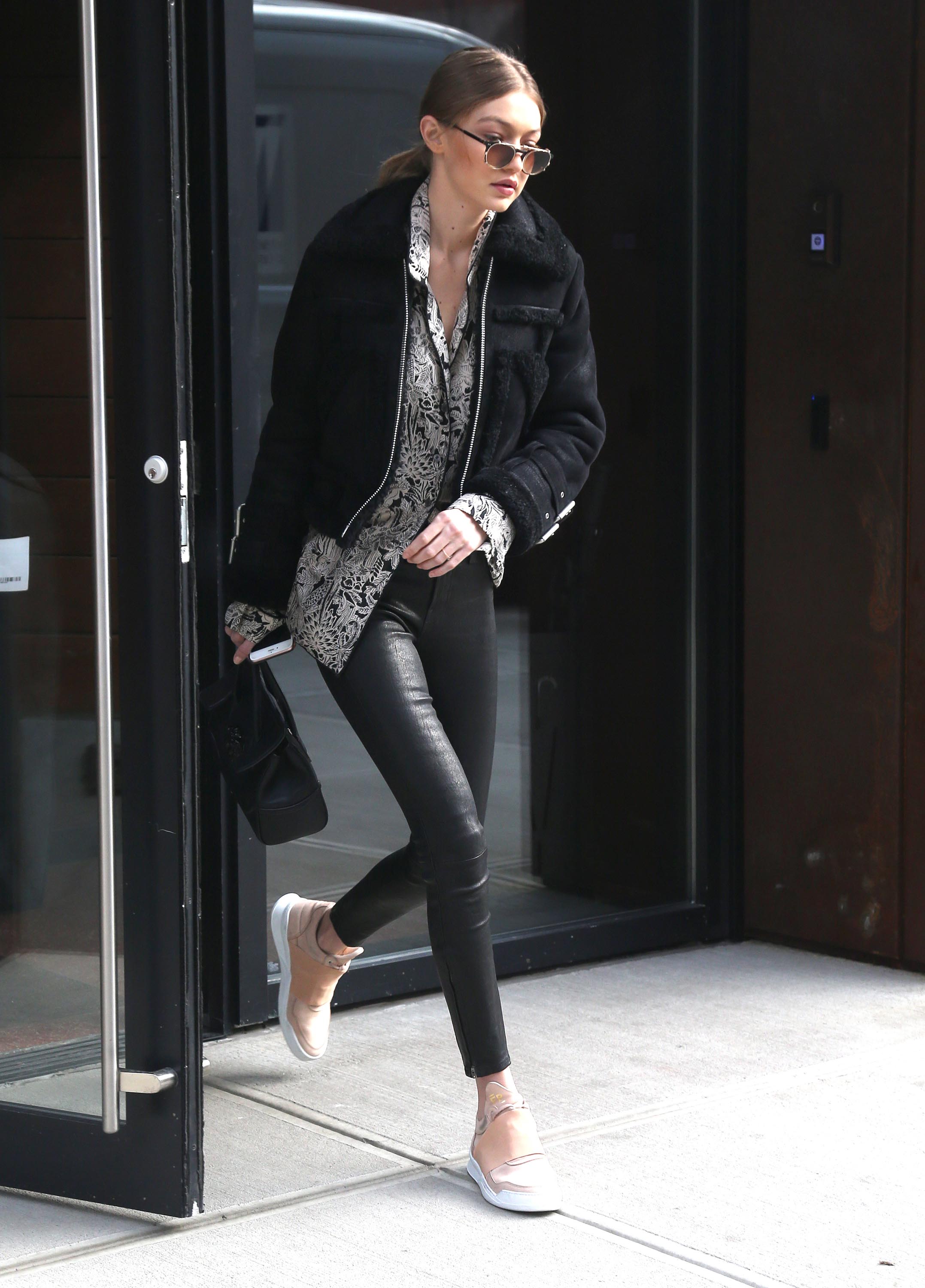 Gigi Hadid leaves her apartment