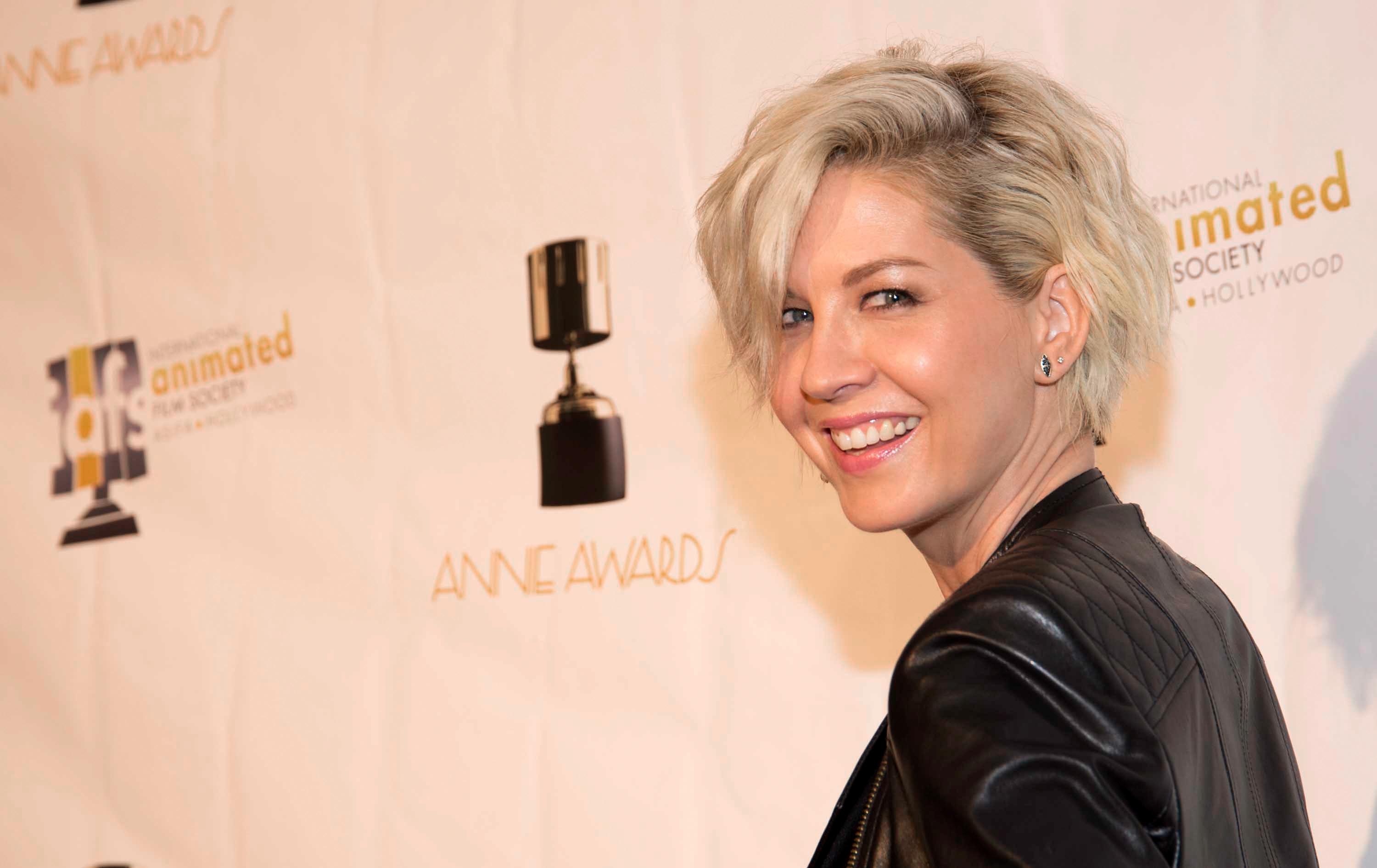 Jenna Elfman arrives to the 44th Annual Annie Awards