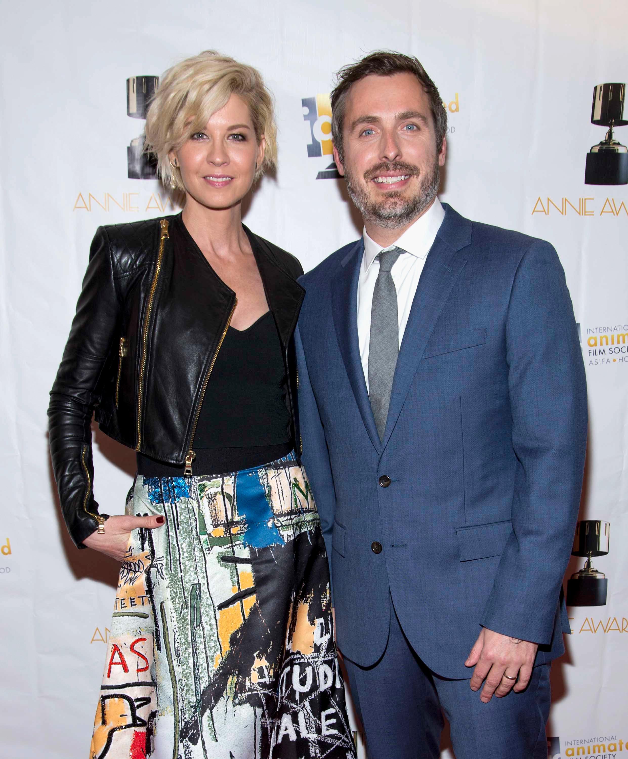 Jenna Elfman arrives to the 44th Annual Annie Awards
