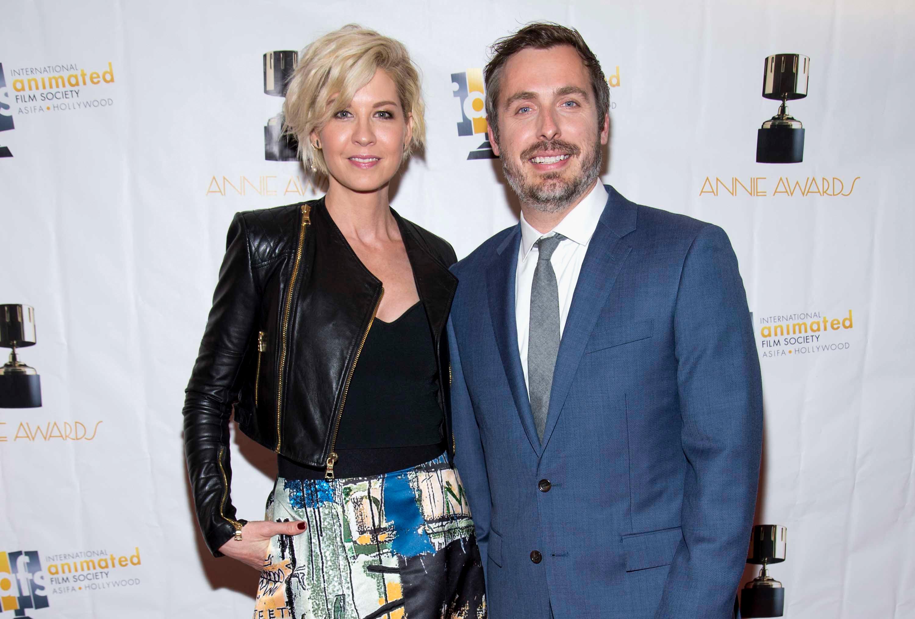 Jenna Elfman arrives to the 44th Annual Annie Awards
