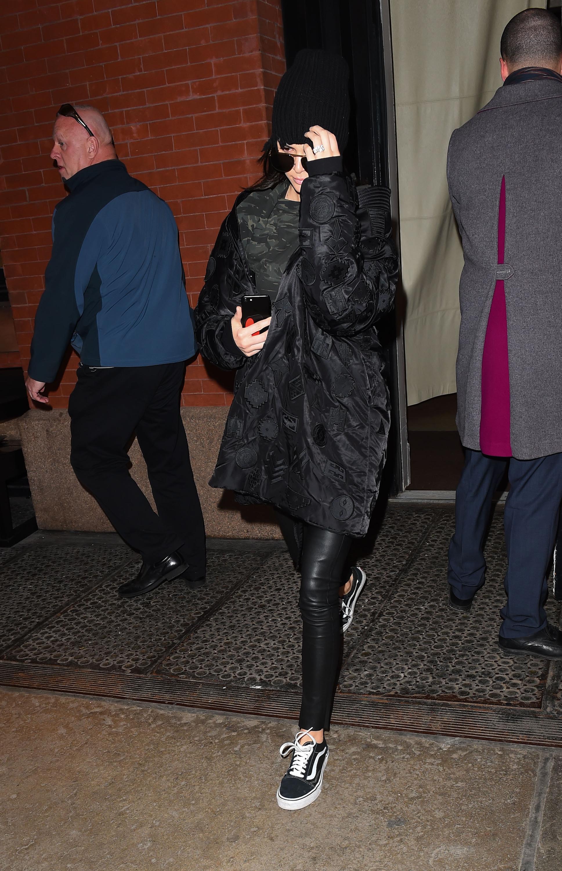 Kendall Jenner leaves Kim Kardashian’s apartment