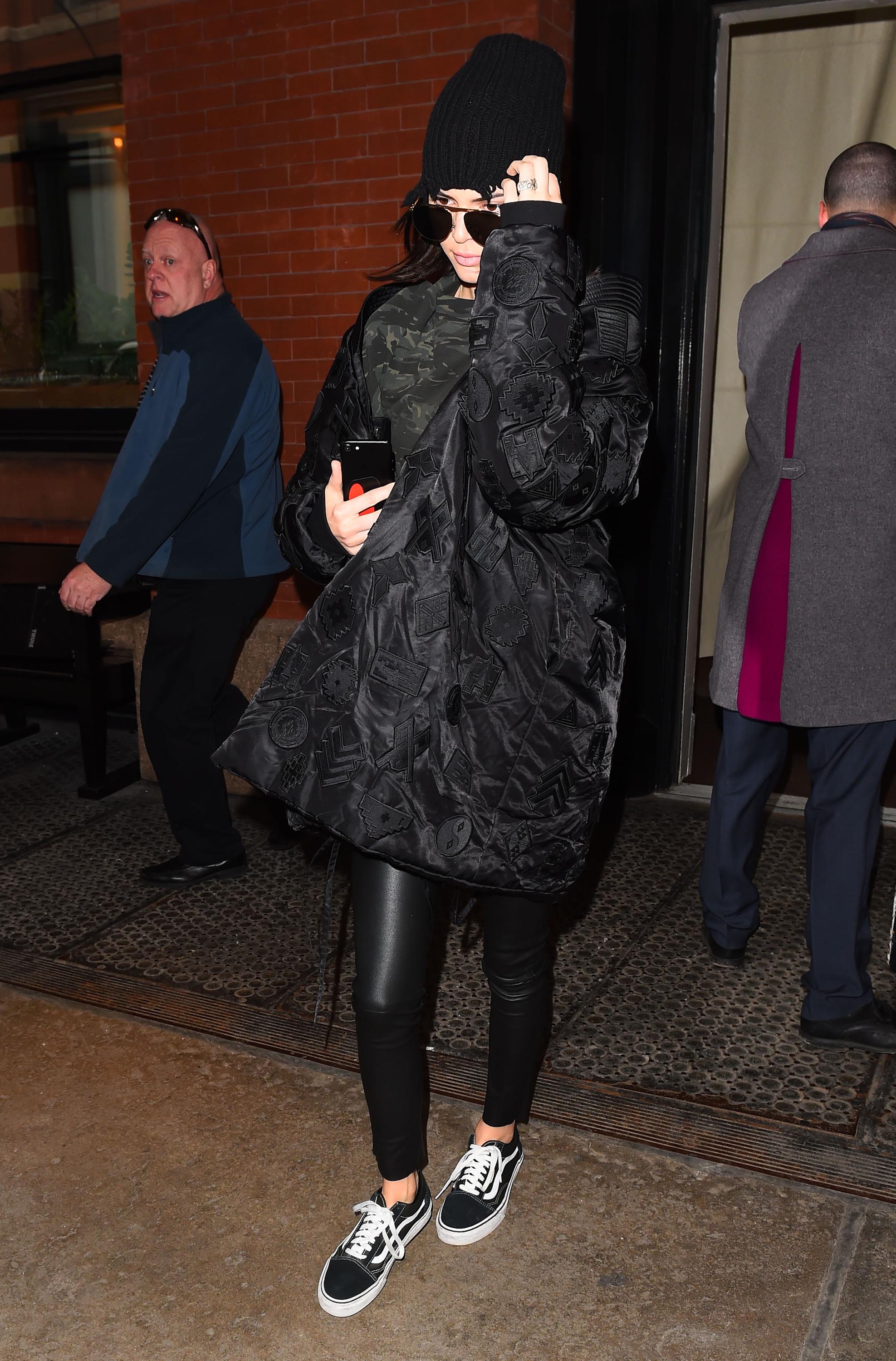 Kendall Jenner leaves Kim Kardashian’s apartment